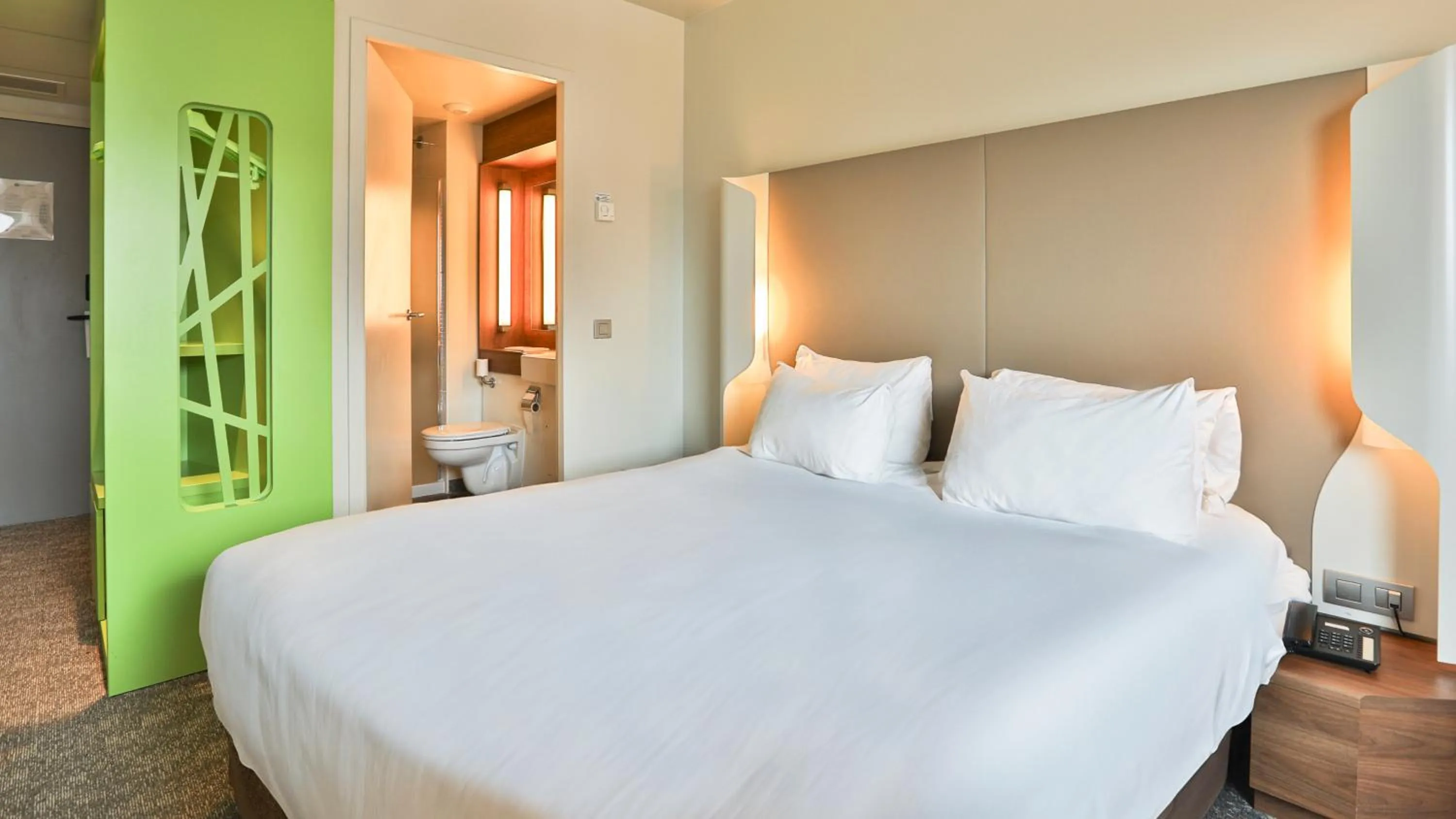 Bed in Campanile La Roche Sur Yon Centre Gare