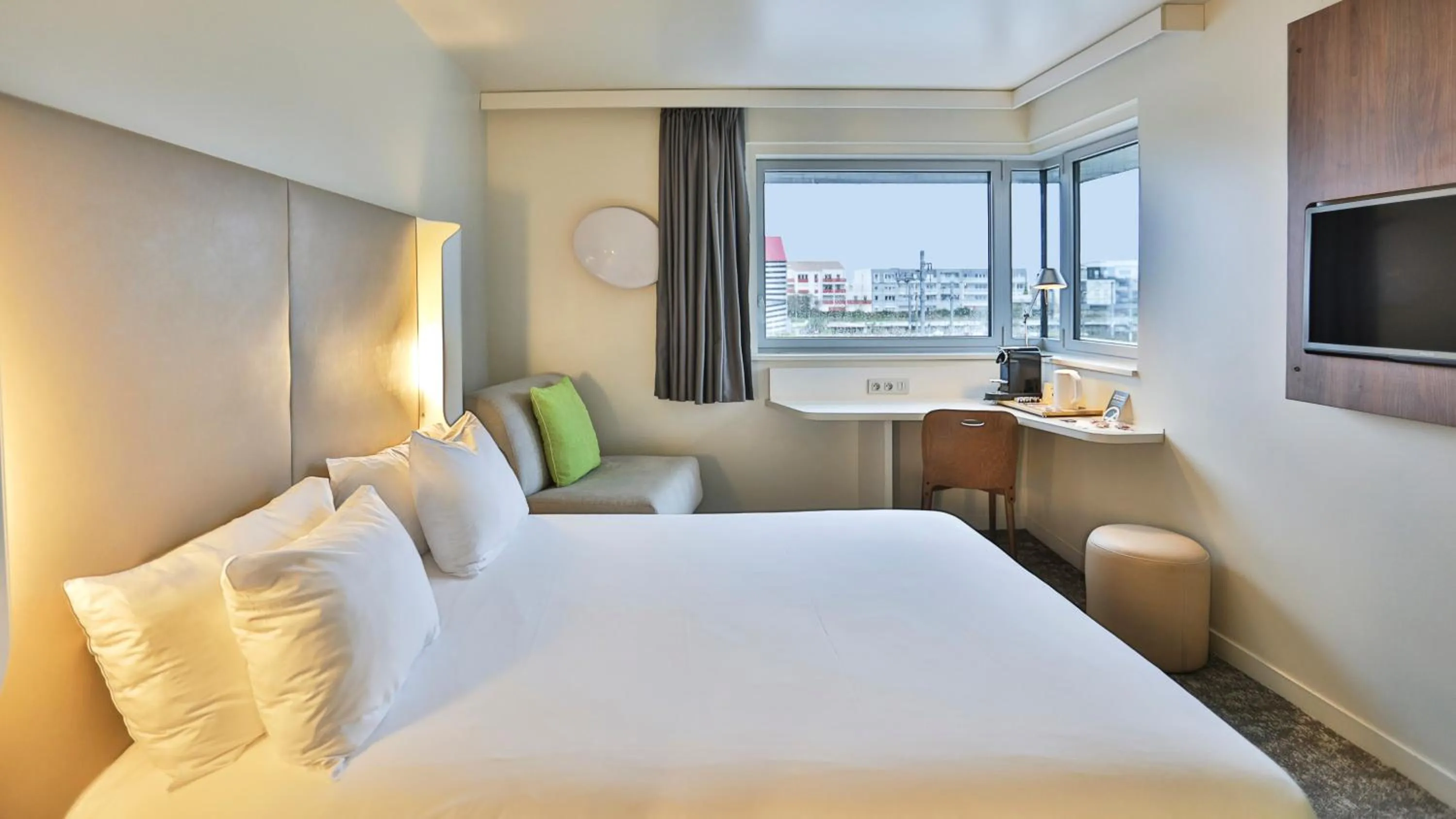 Bed in Campanile La Roche Sur Yon Centre Gare