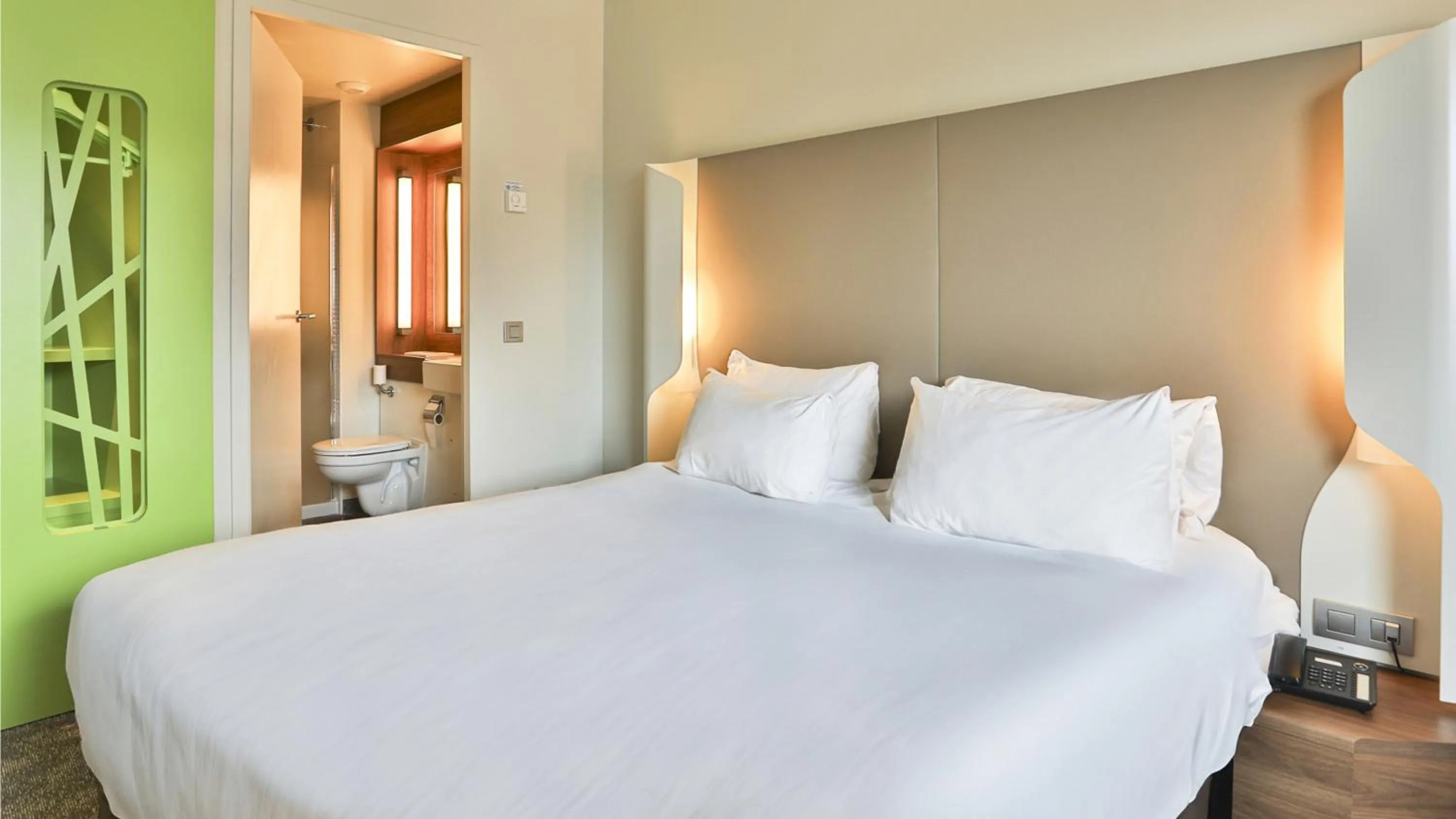 Bed in Campanile La Roche Sur Yon Centre Gare