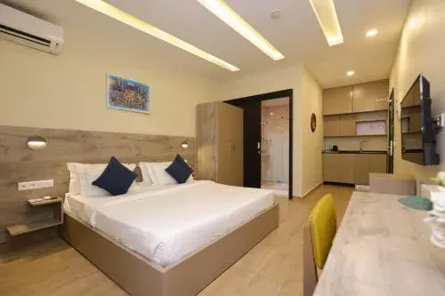 Deluxe Double or Twin Room in Silver Moon Hotel Deluxe Double or Twin Room in Silver Moon Hotel