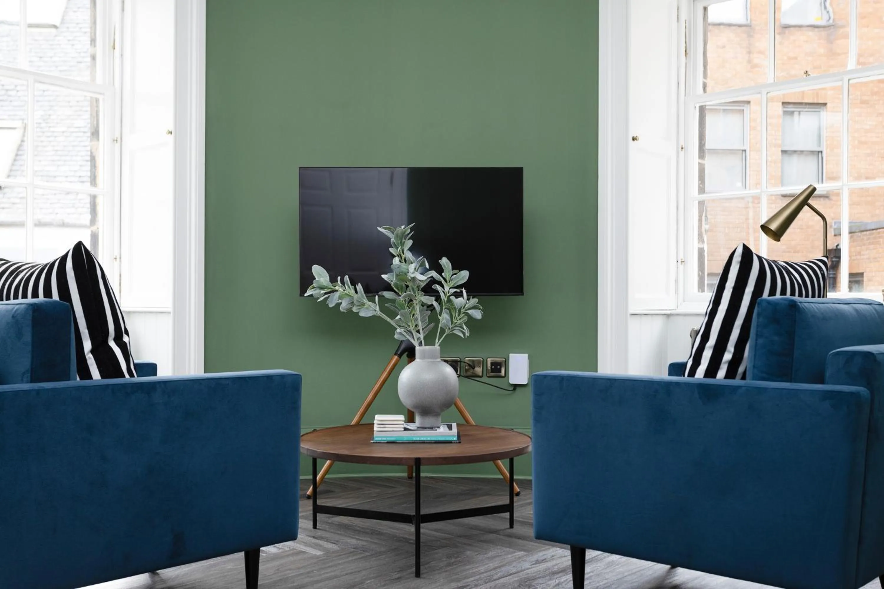 TV and multimedia in 29 Queen Street Aparthotel