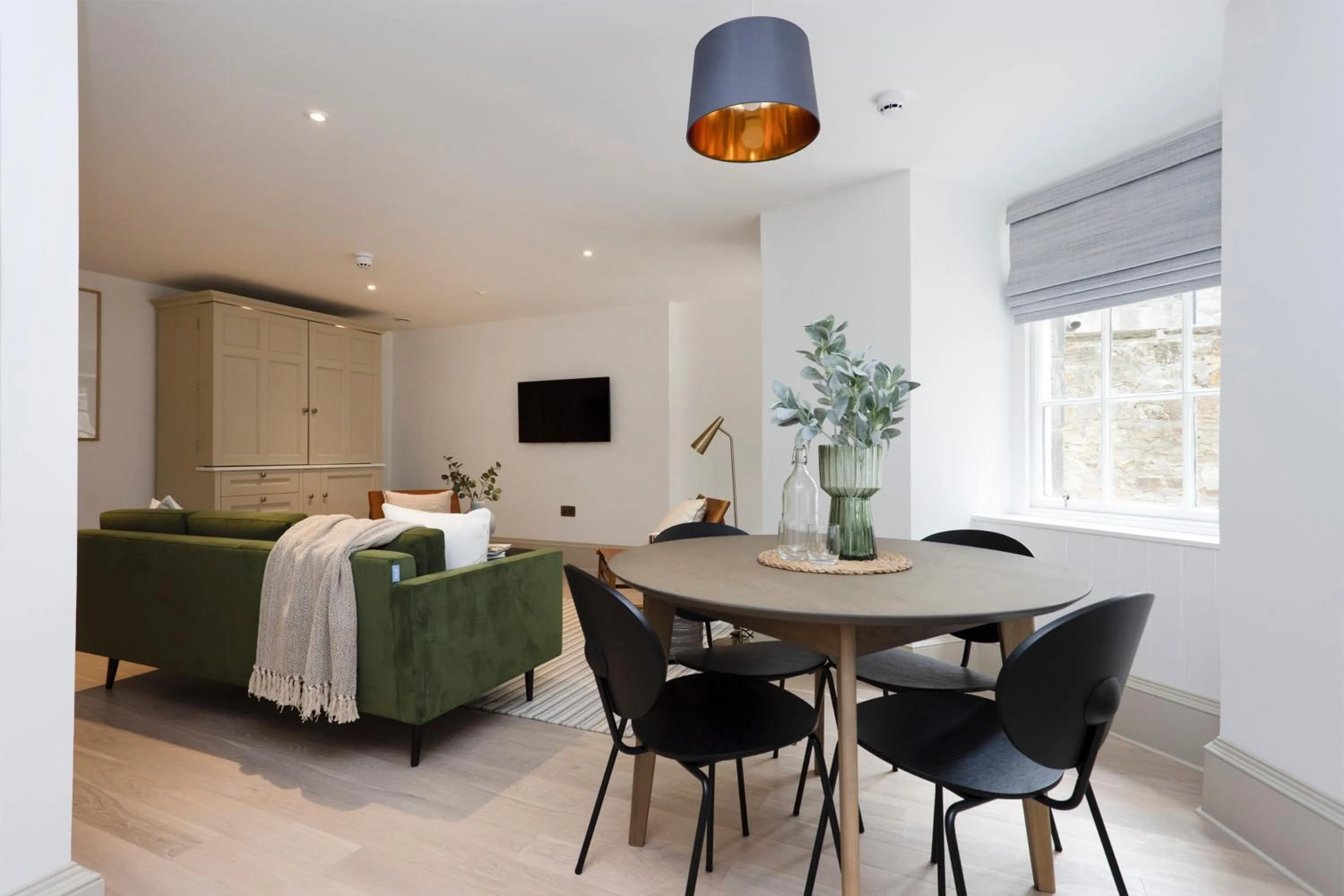 Dining area in 29 Queen Street Aparthotel
