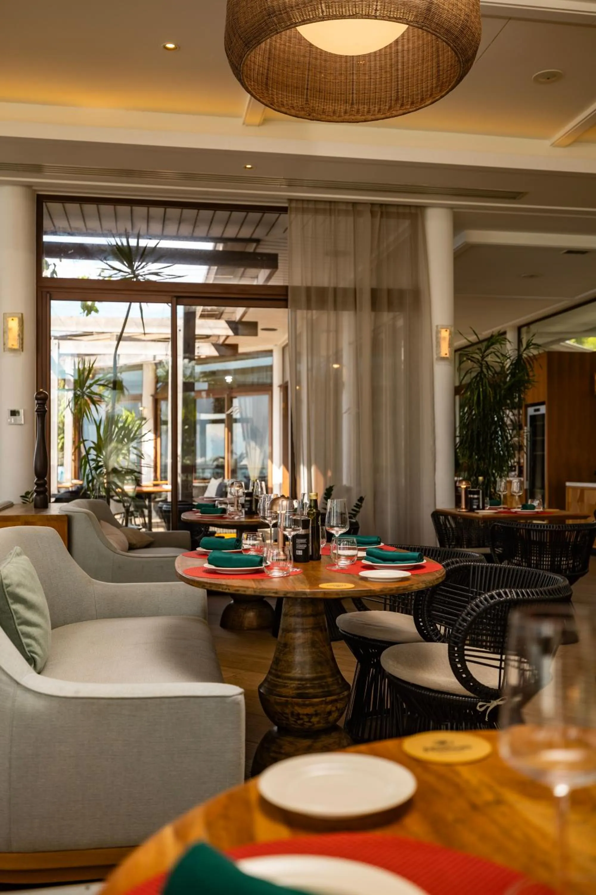 Restaurant/places to eat in Hilton Hotel Tahiti