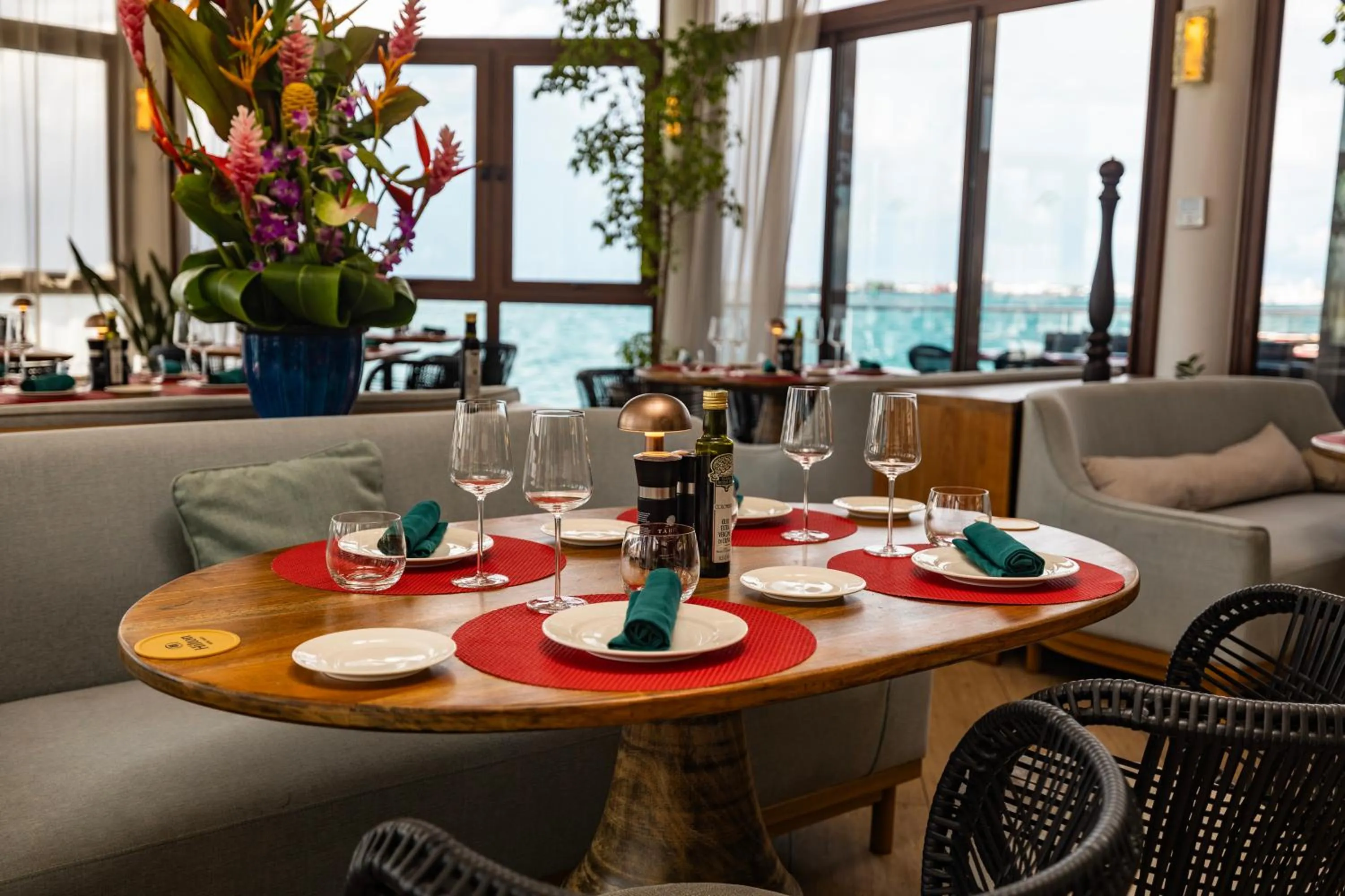 Restaurant/places to eat in Hilton Hotel Tahiti