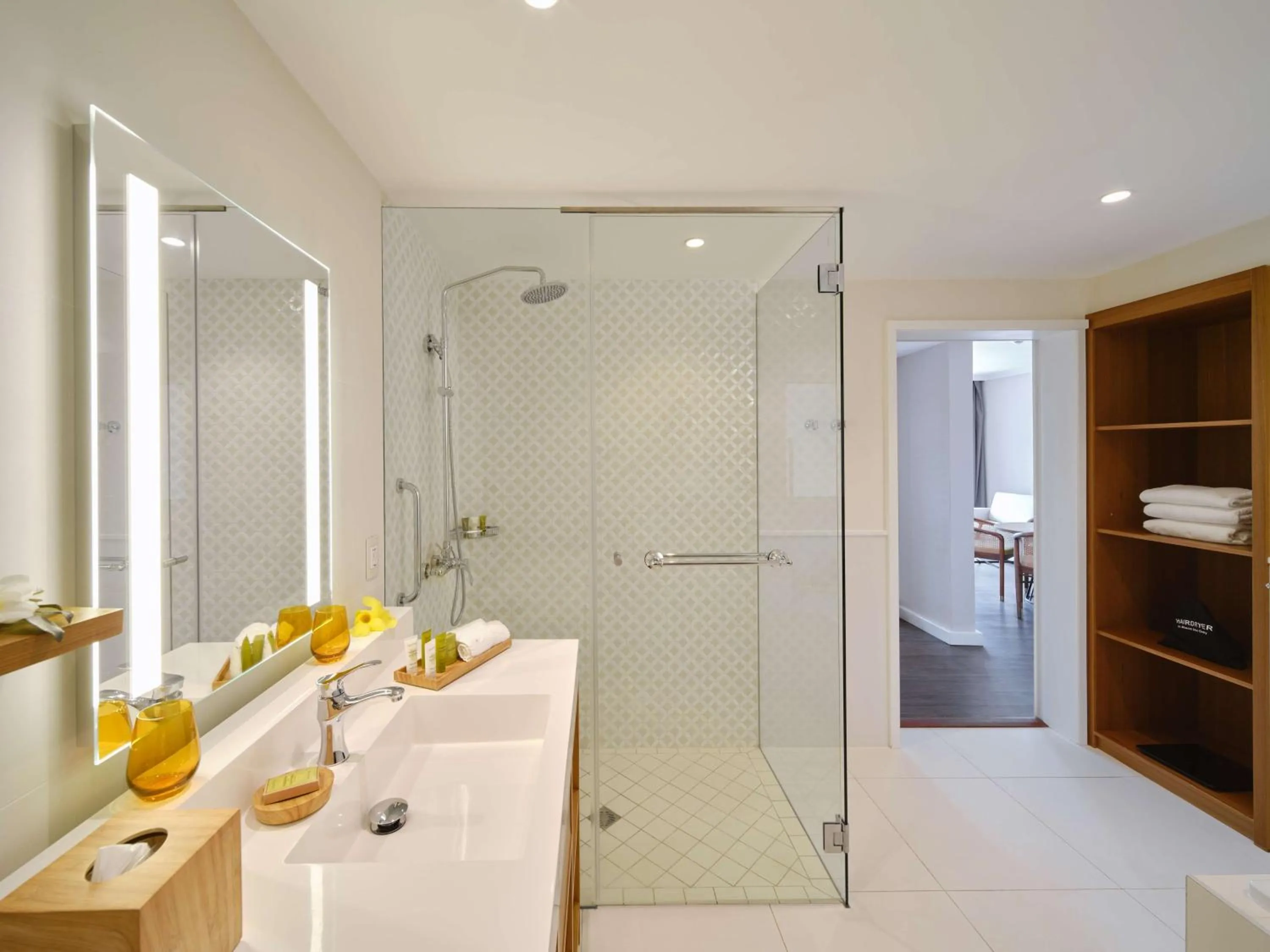 Bathroom in Hilton Hotel Tahiti