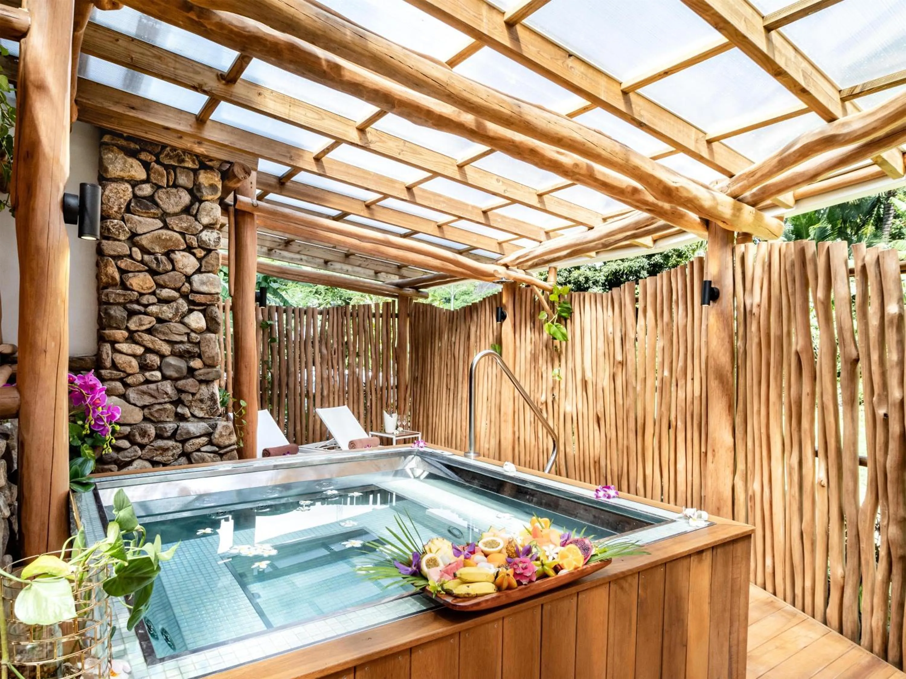 Spa and wellness centre/facilities in Hilton Hotel Tahiti