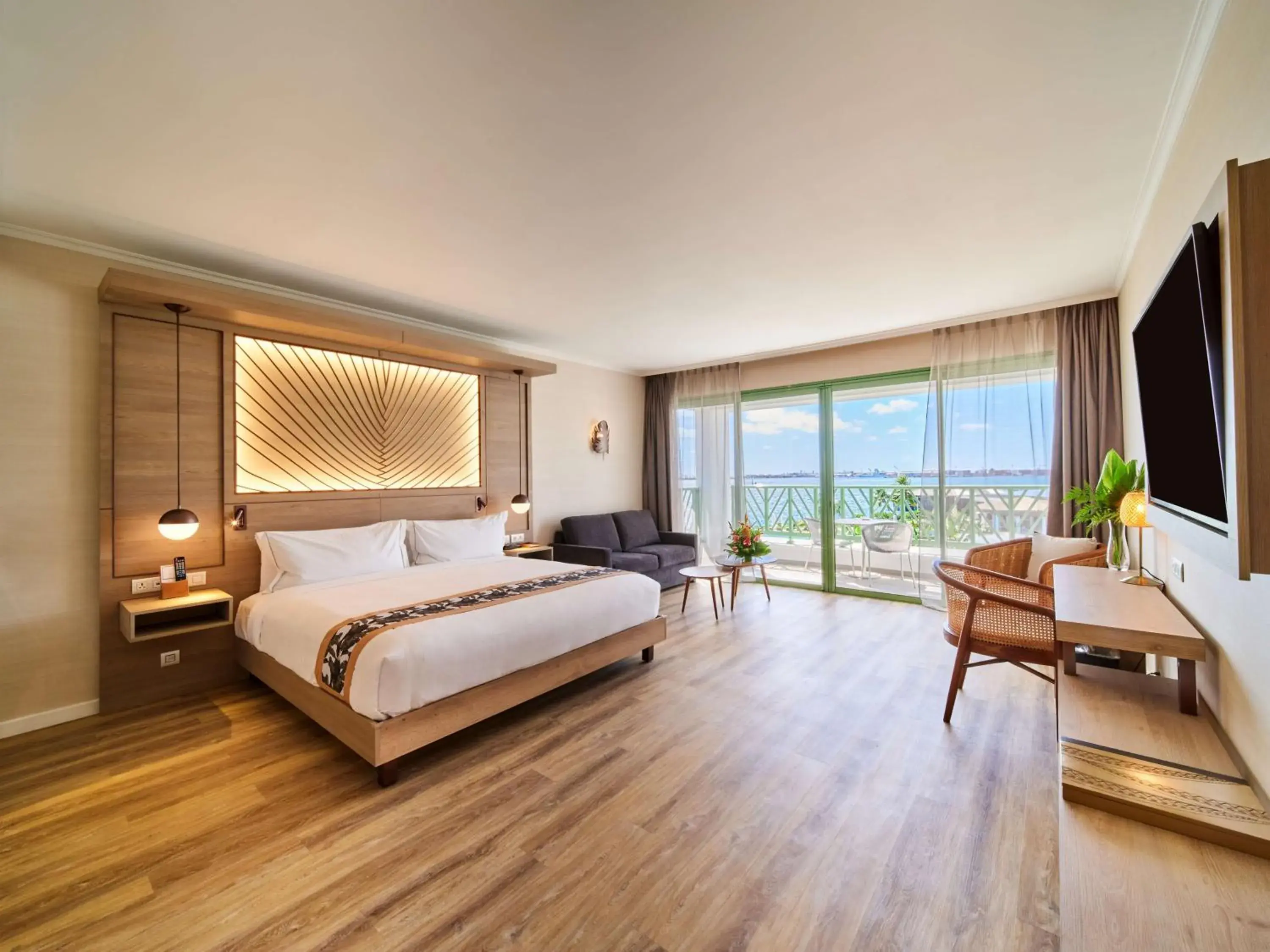 Living room, Bed in Hilton Hotel Tahiti Living room, Bed in Hilton Hotel Tahiti