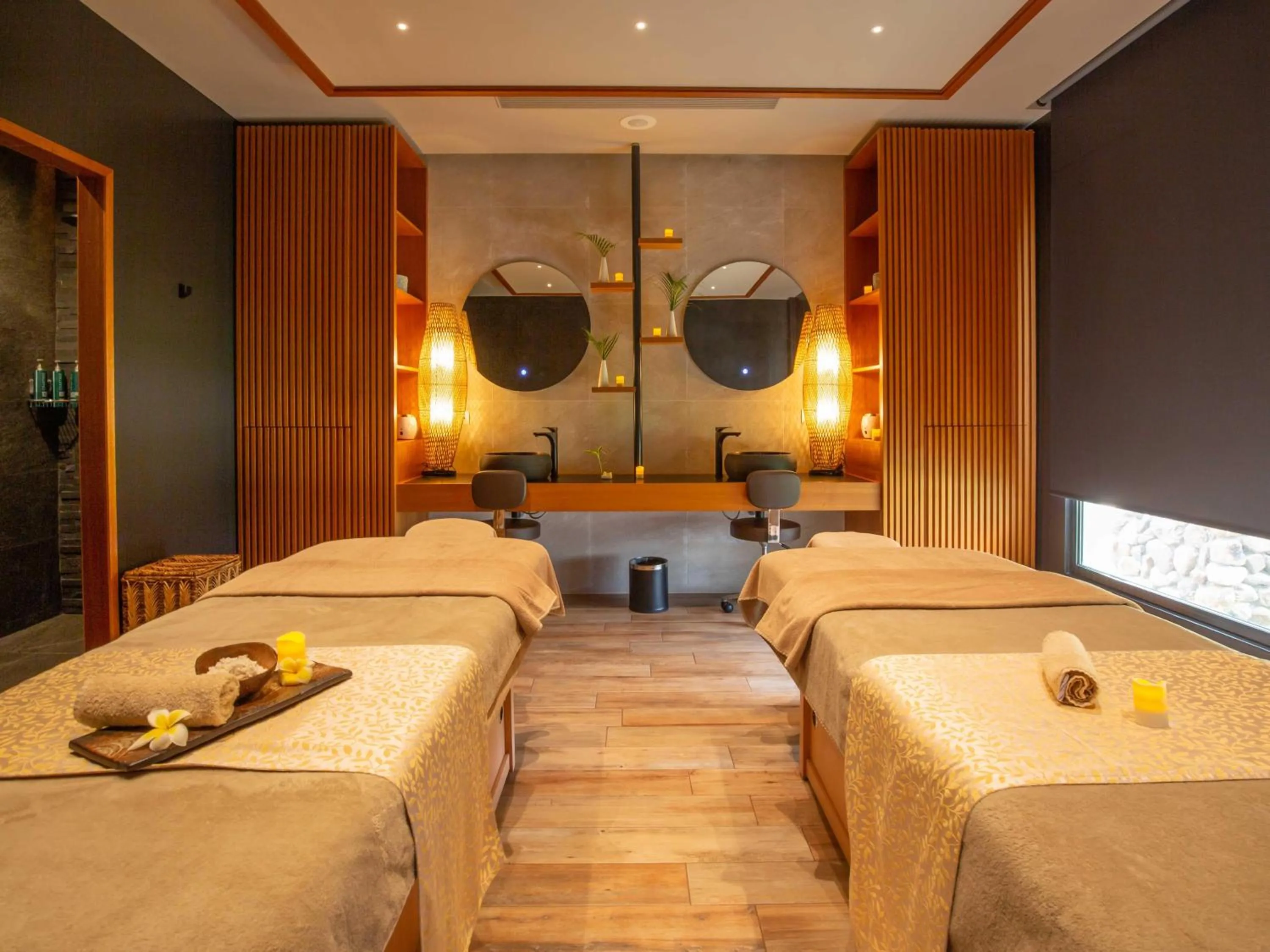 Photo of the whole room, Bed in Hilton Hotel Tahiti