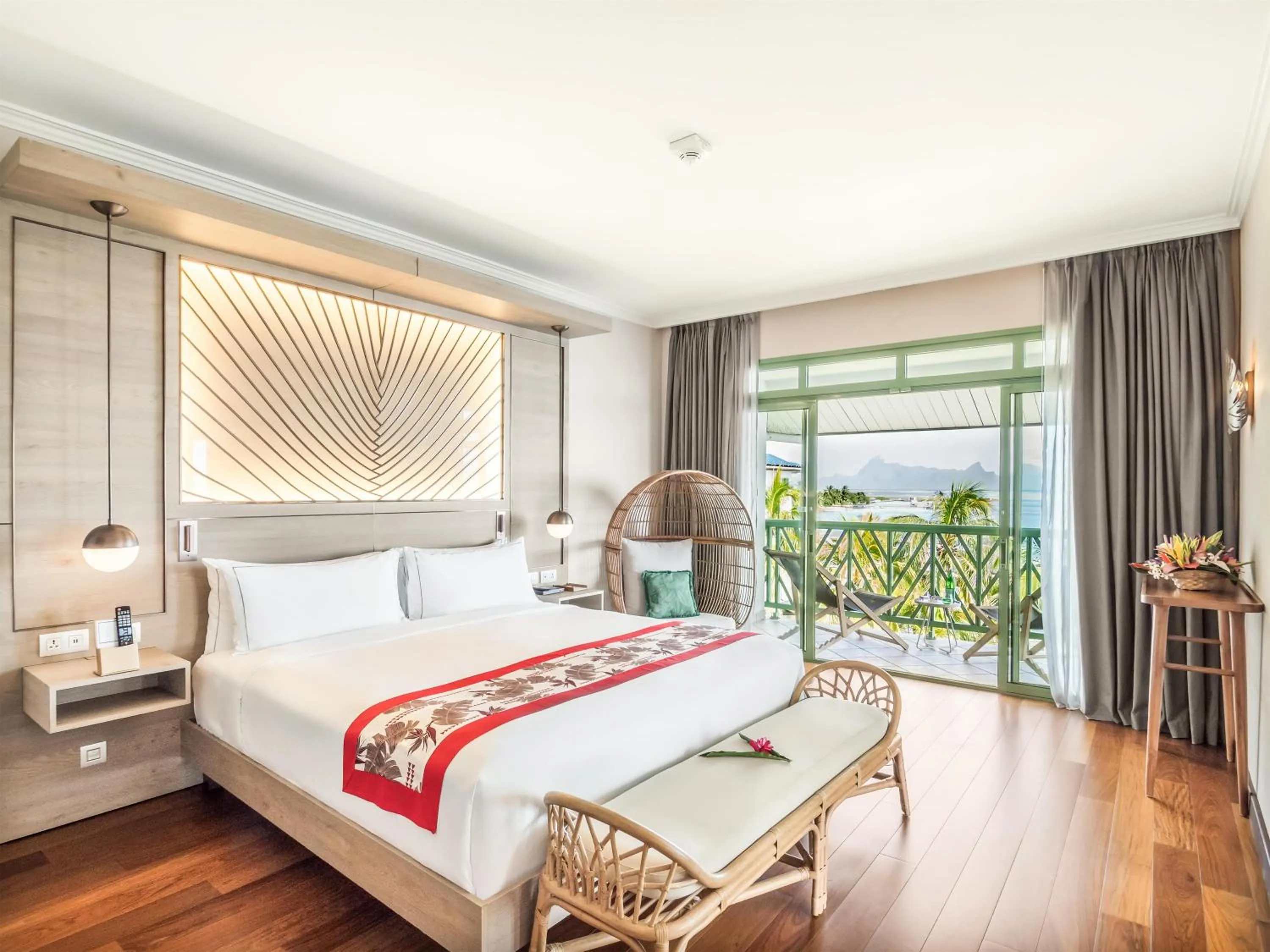 Bed in Hilton Hotel Tahiti