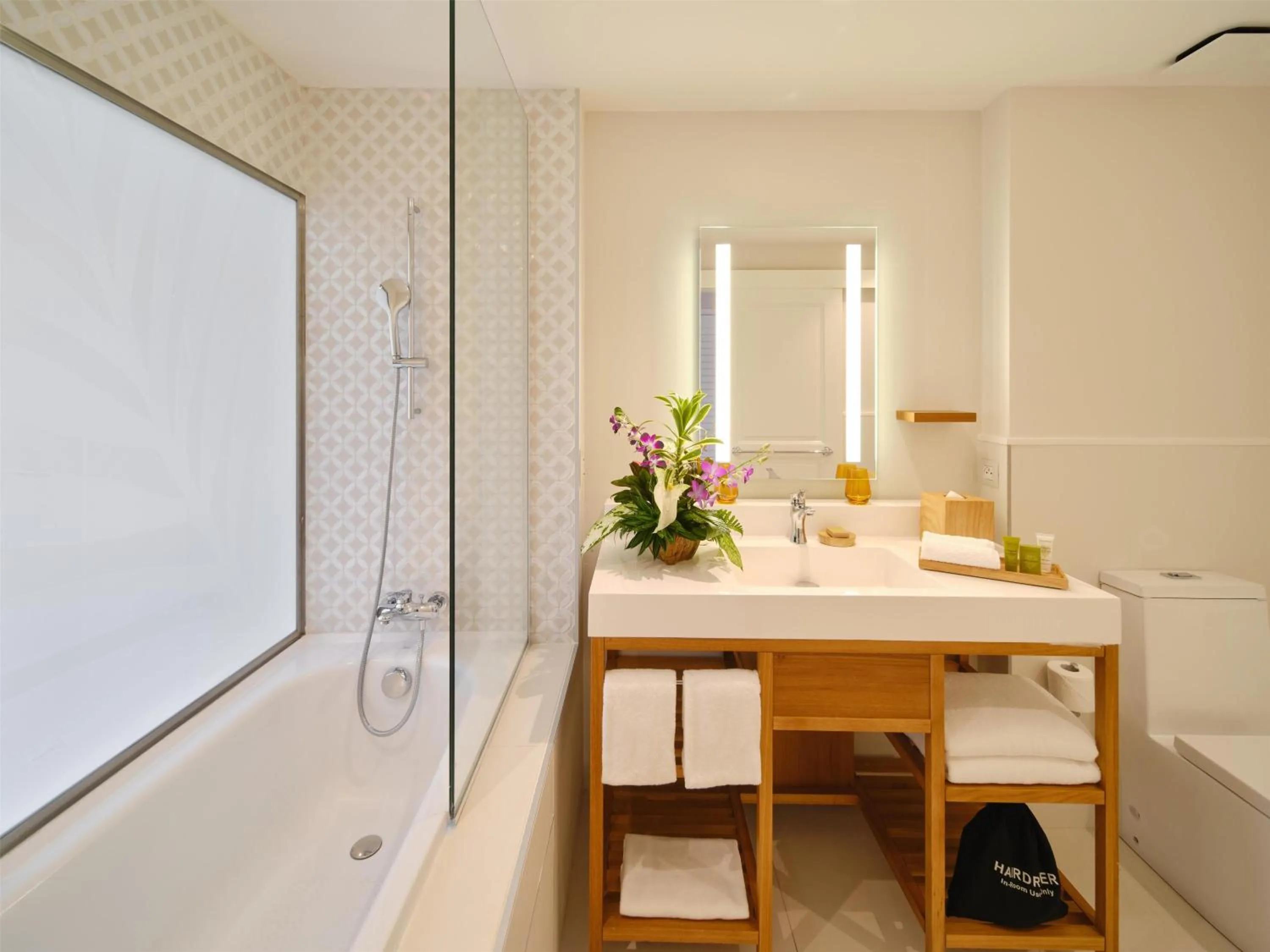 Bathroom in Hilton Hotel Tahiti