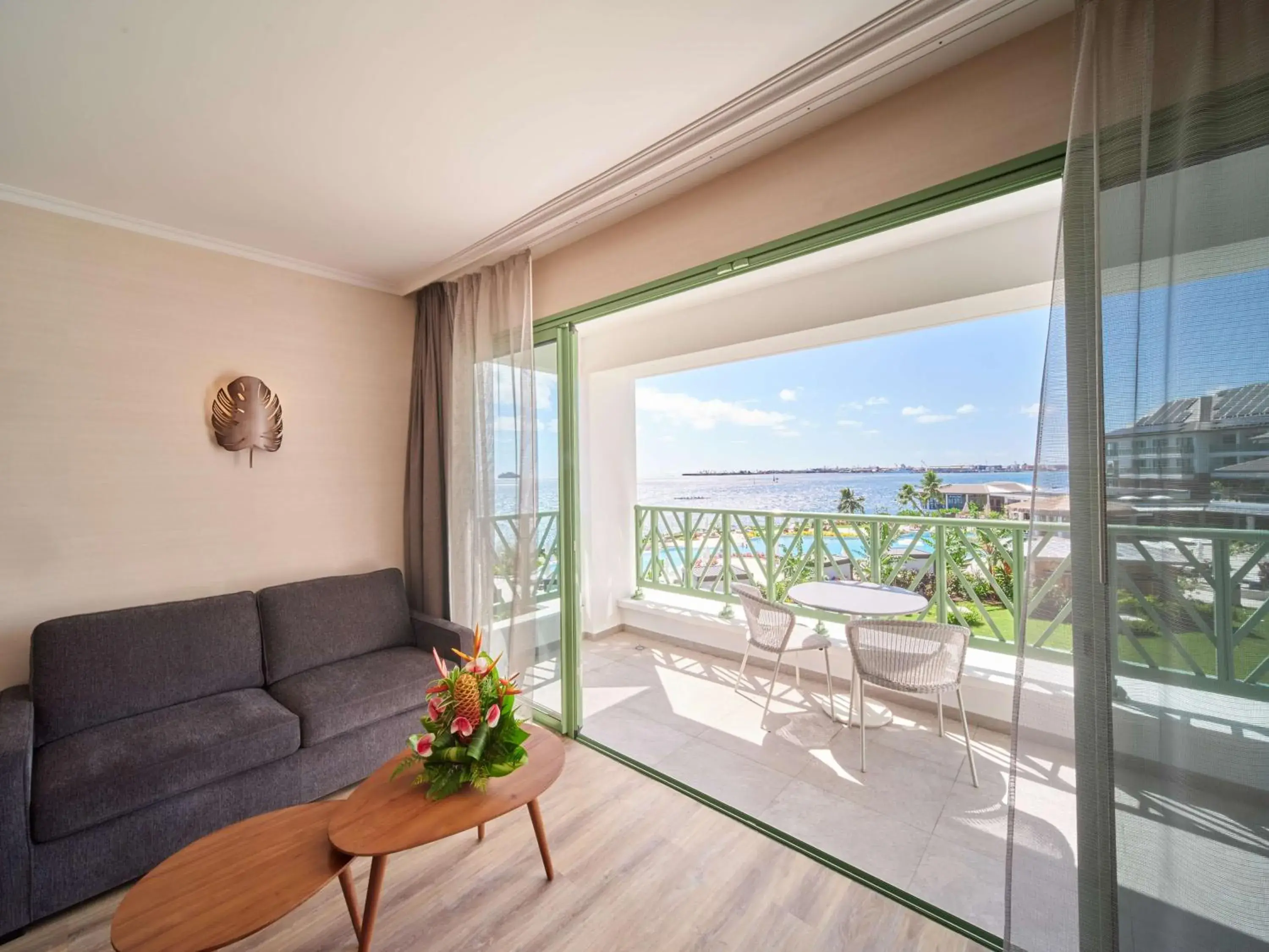 Living room in Hilton Hotel Tahiti Living room in Hilton Hotel Tahiti