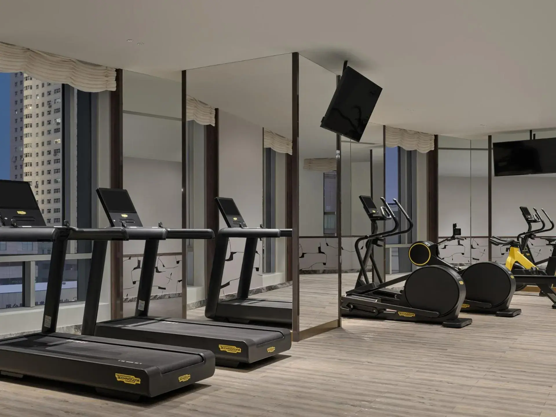 Fitness centre/facilities in Conrad Urumqi Fitness centre/facilities in Conrad Urumqi