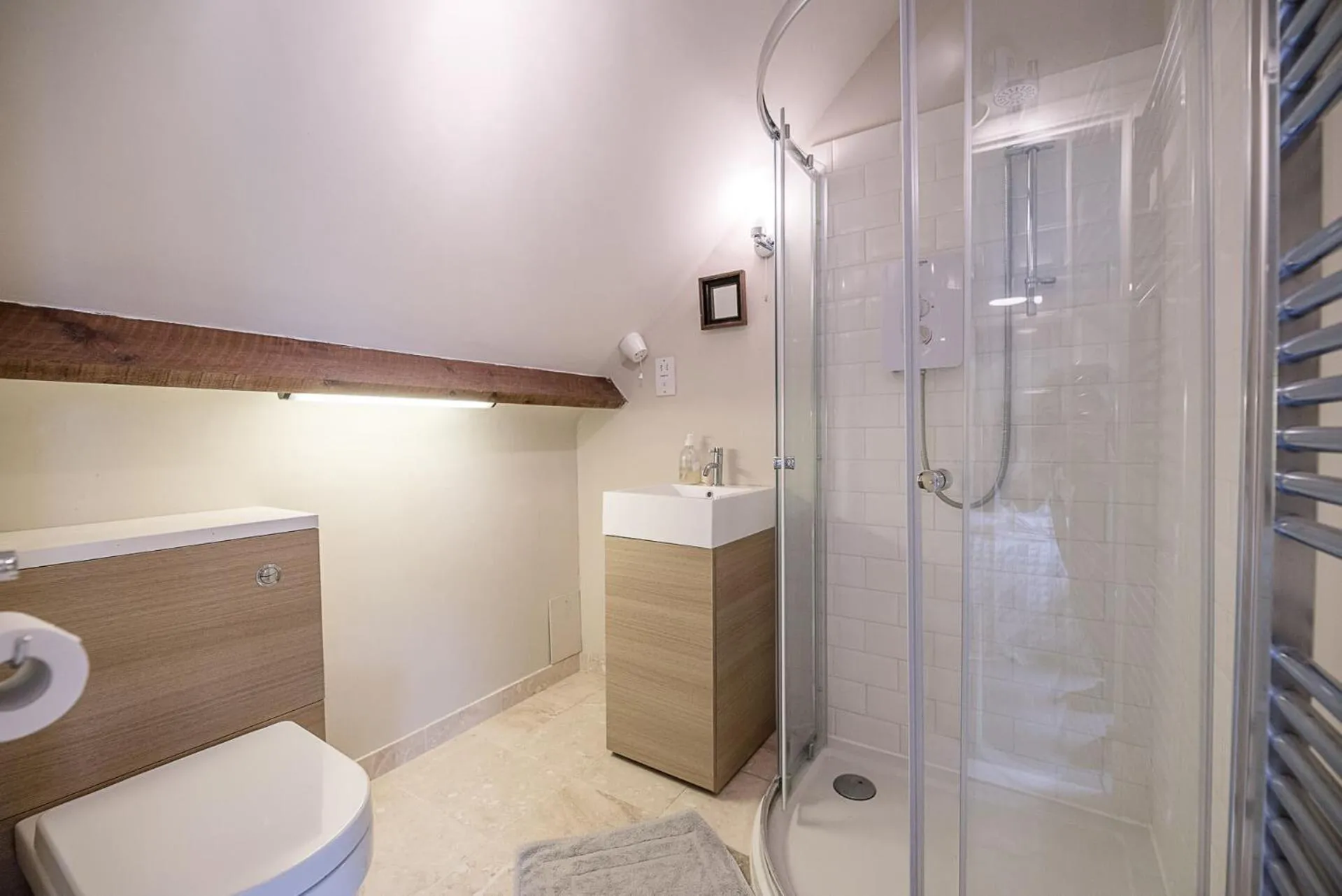 Bathroom in Red House Loft, East Green