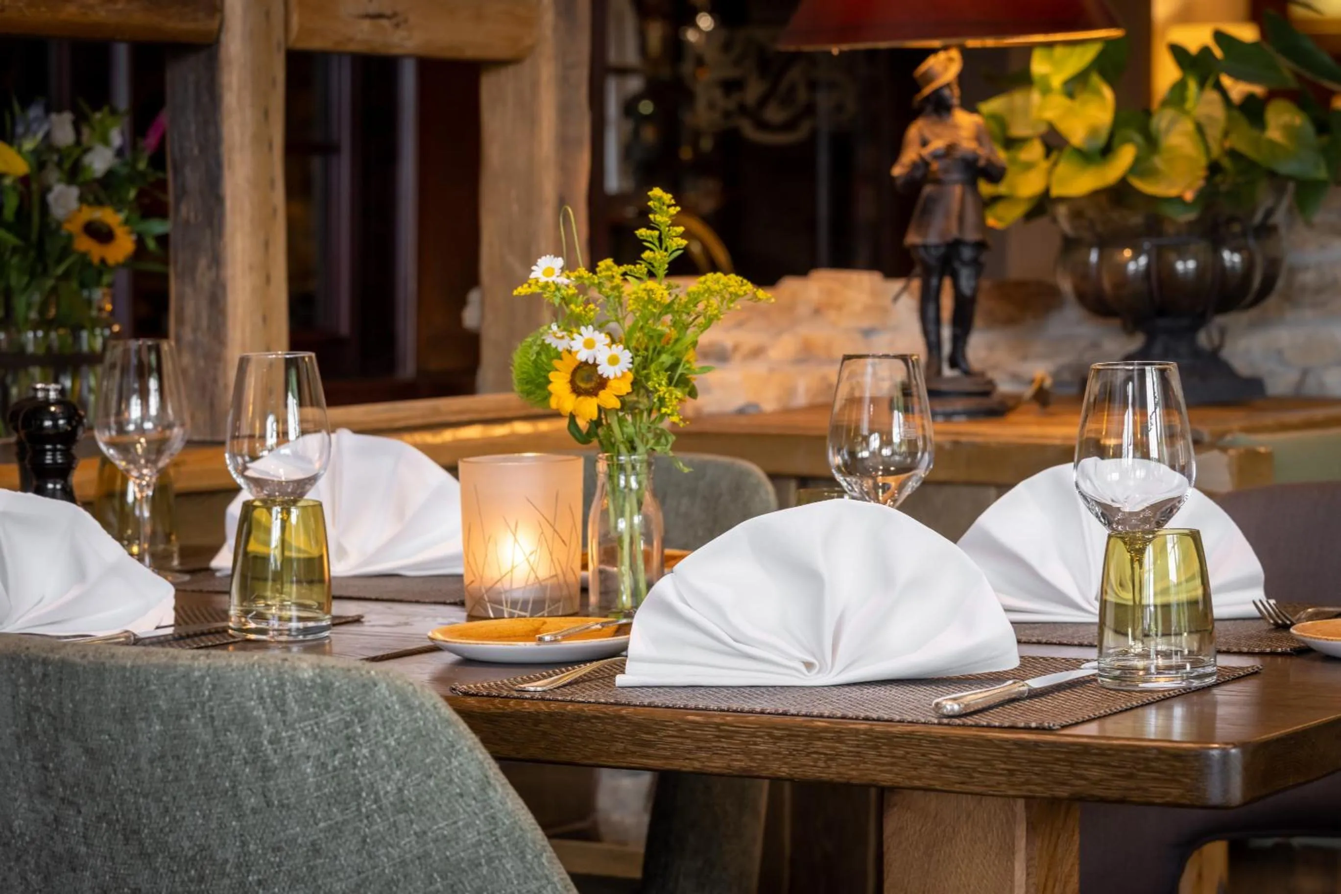 Restaurant/places to eat in Waldhaus Reinbek