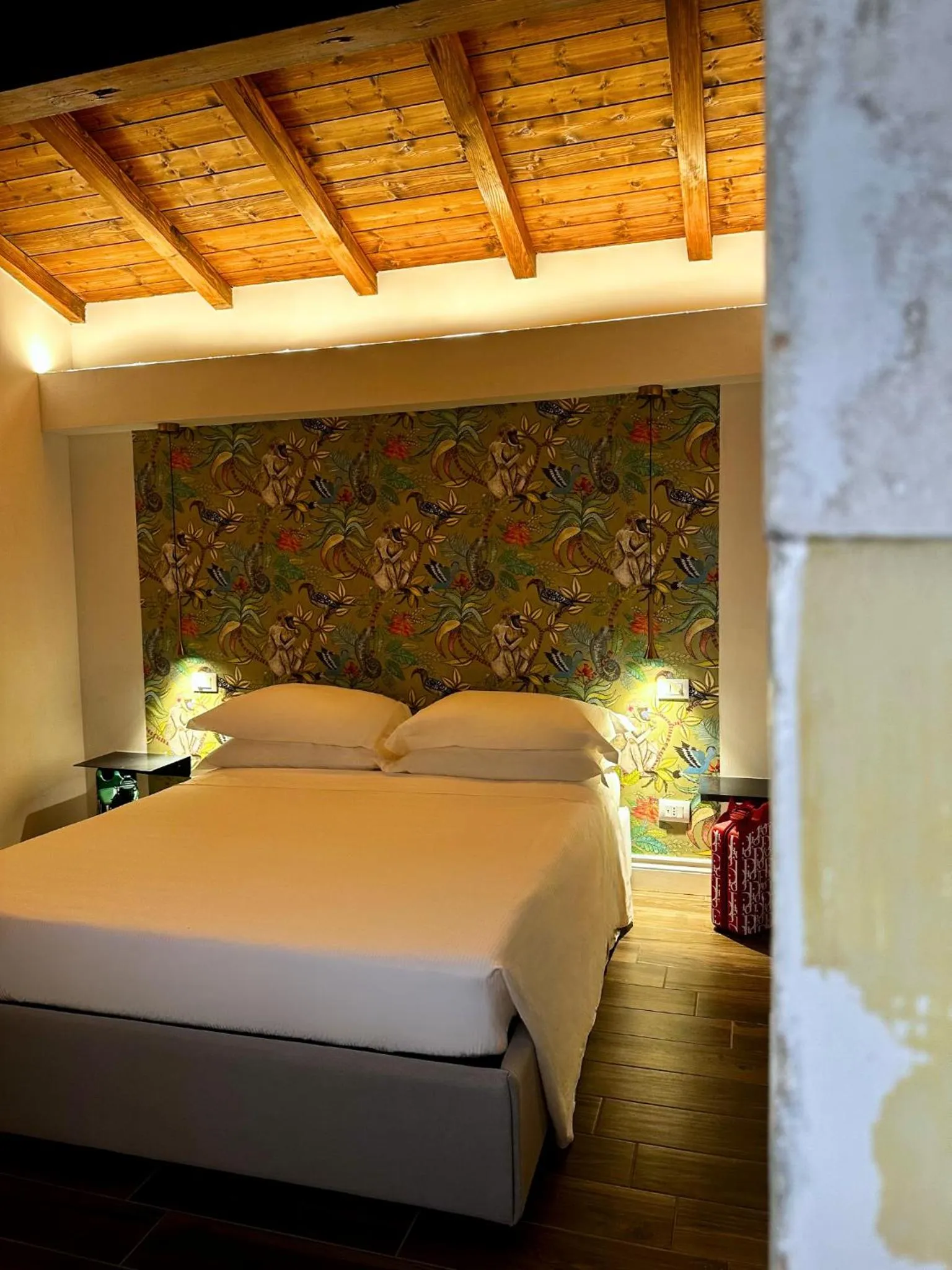 Bed in Ginevra Boutique Rooms - Palazzo Leosini - Residenze D'Epoca