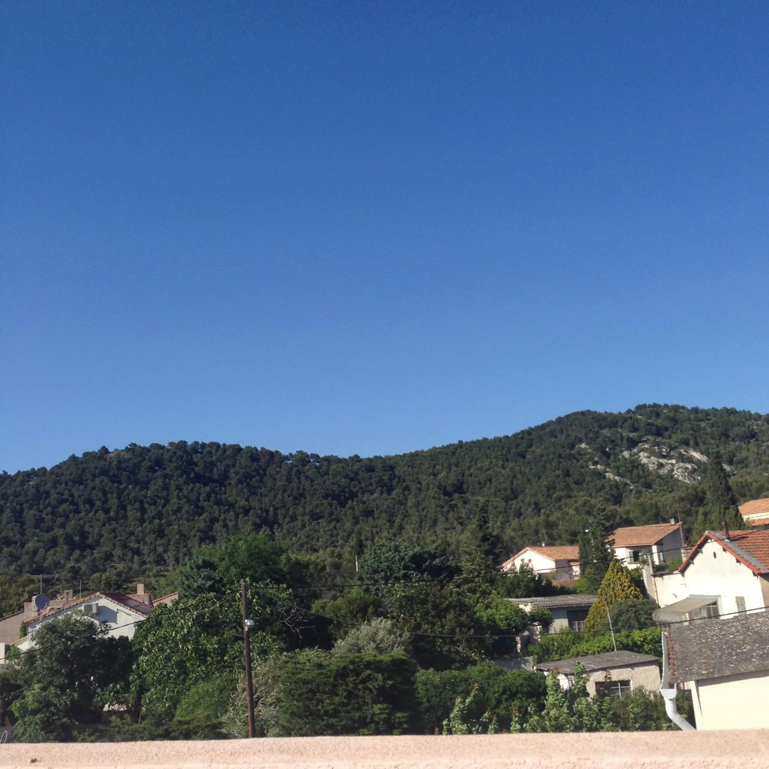 Mountain view in La Calanq'Aise