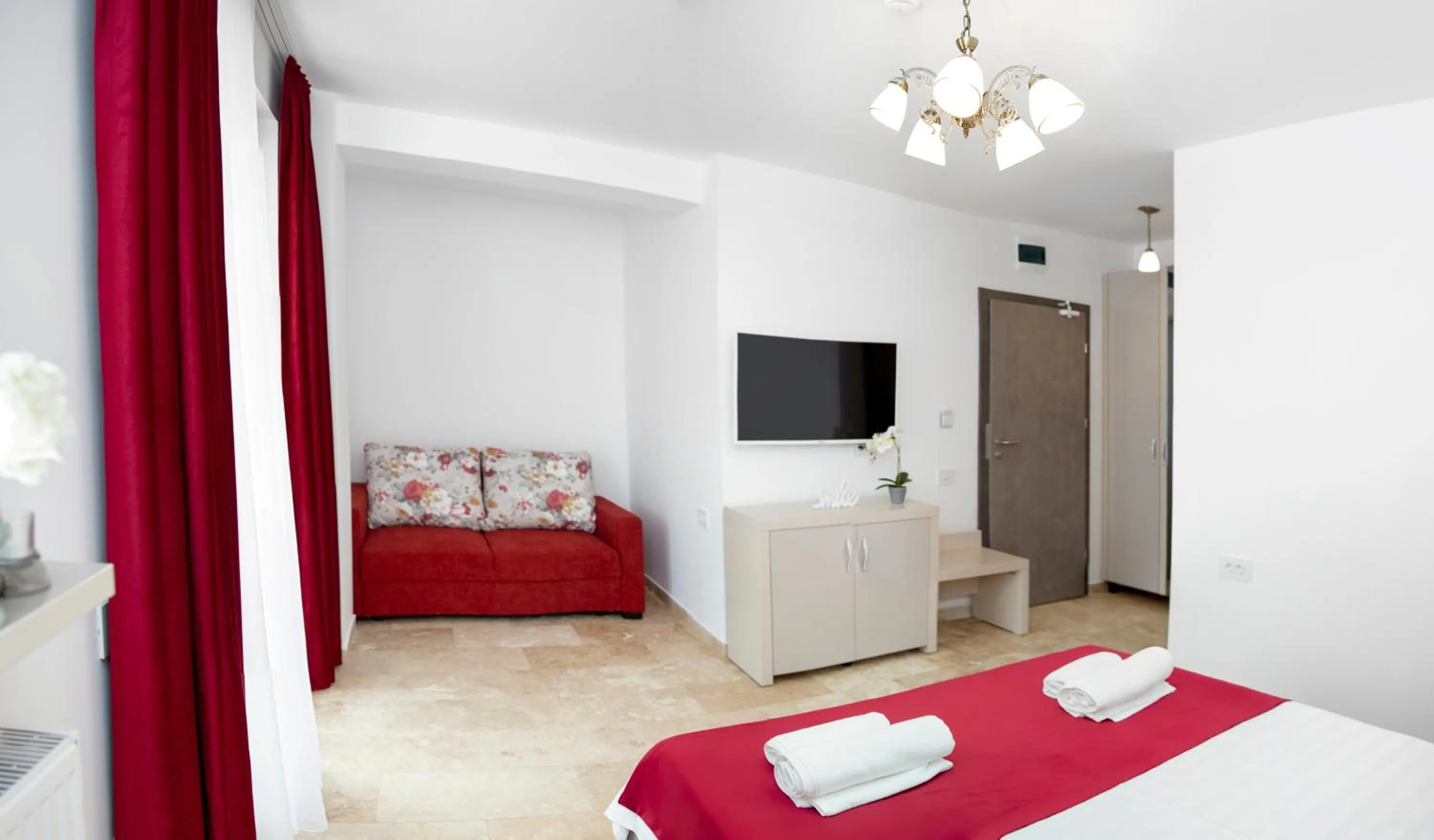 Day, Bed in Roca Del Mar