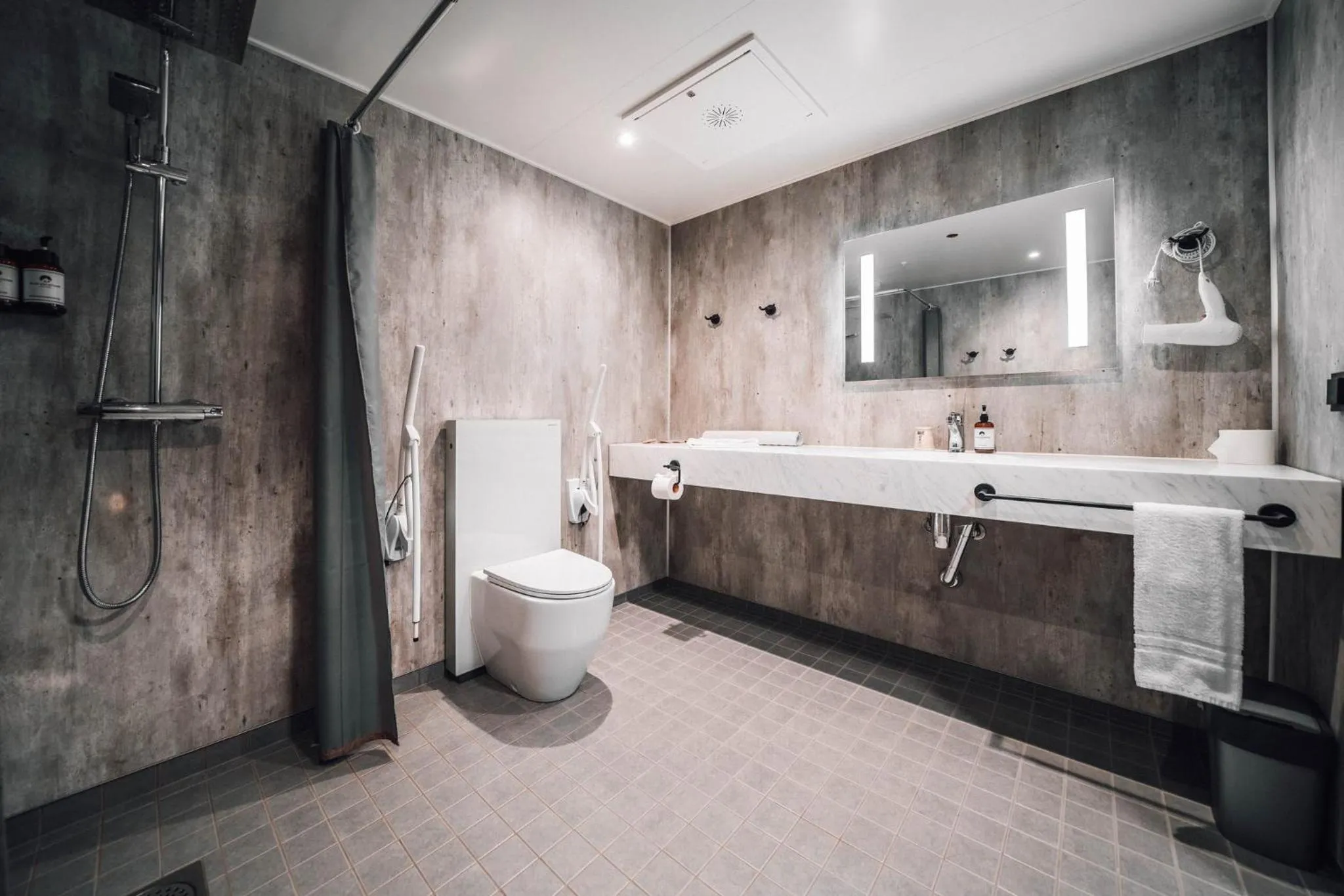 Bathroom in Blue Hotel Fagrilundur - On The Golden Circle