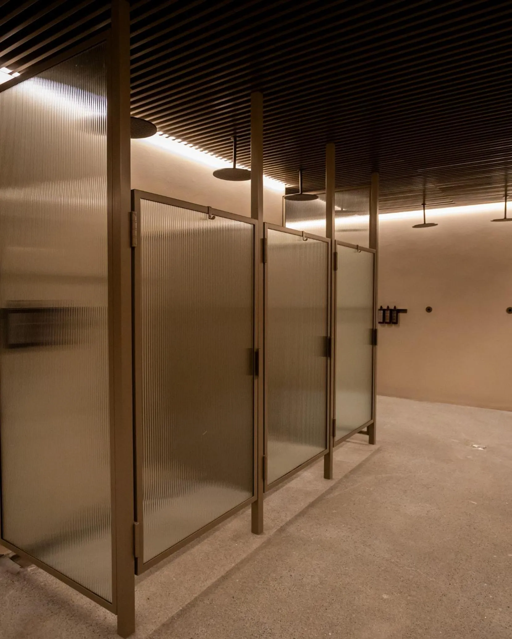 Shower in Blue Hotel Fagrilundur - On The Golden Circle