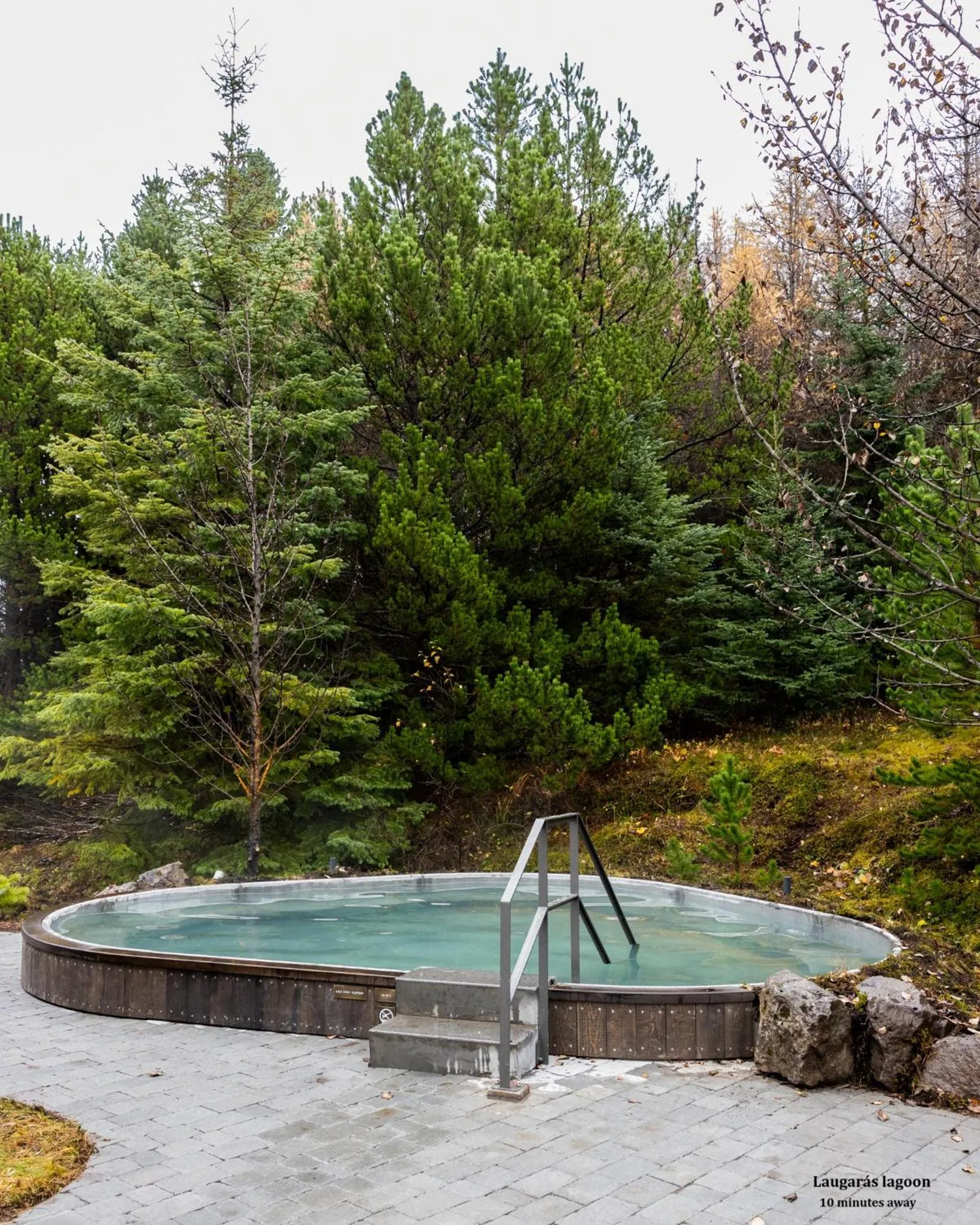 Hot Tub in Blue Hotel Fagrilundur - On The Golden Circle