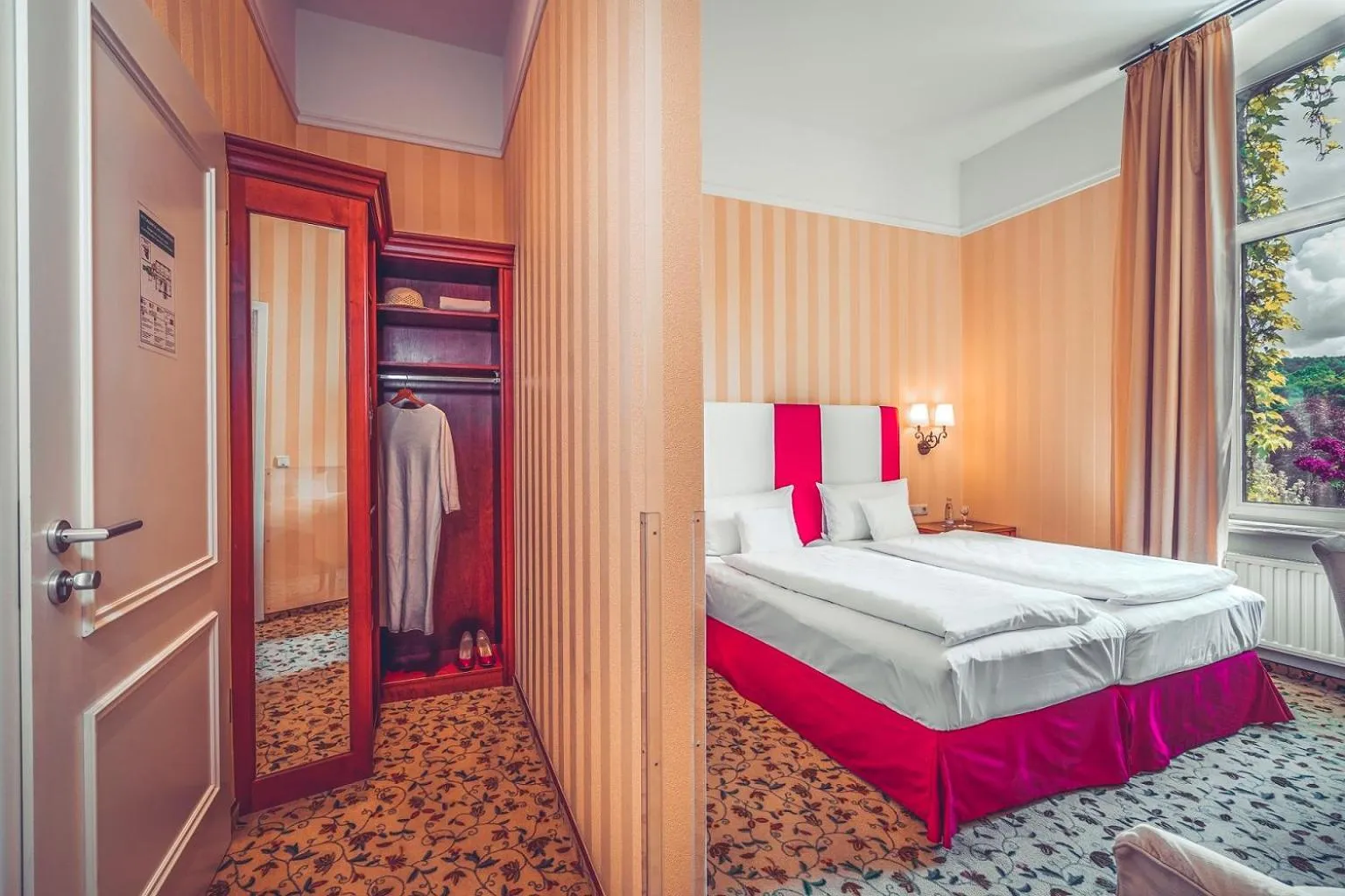 Staff, Bed in Hotel Villa Sanct Peter