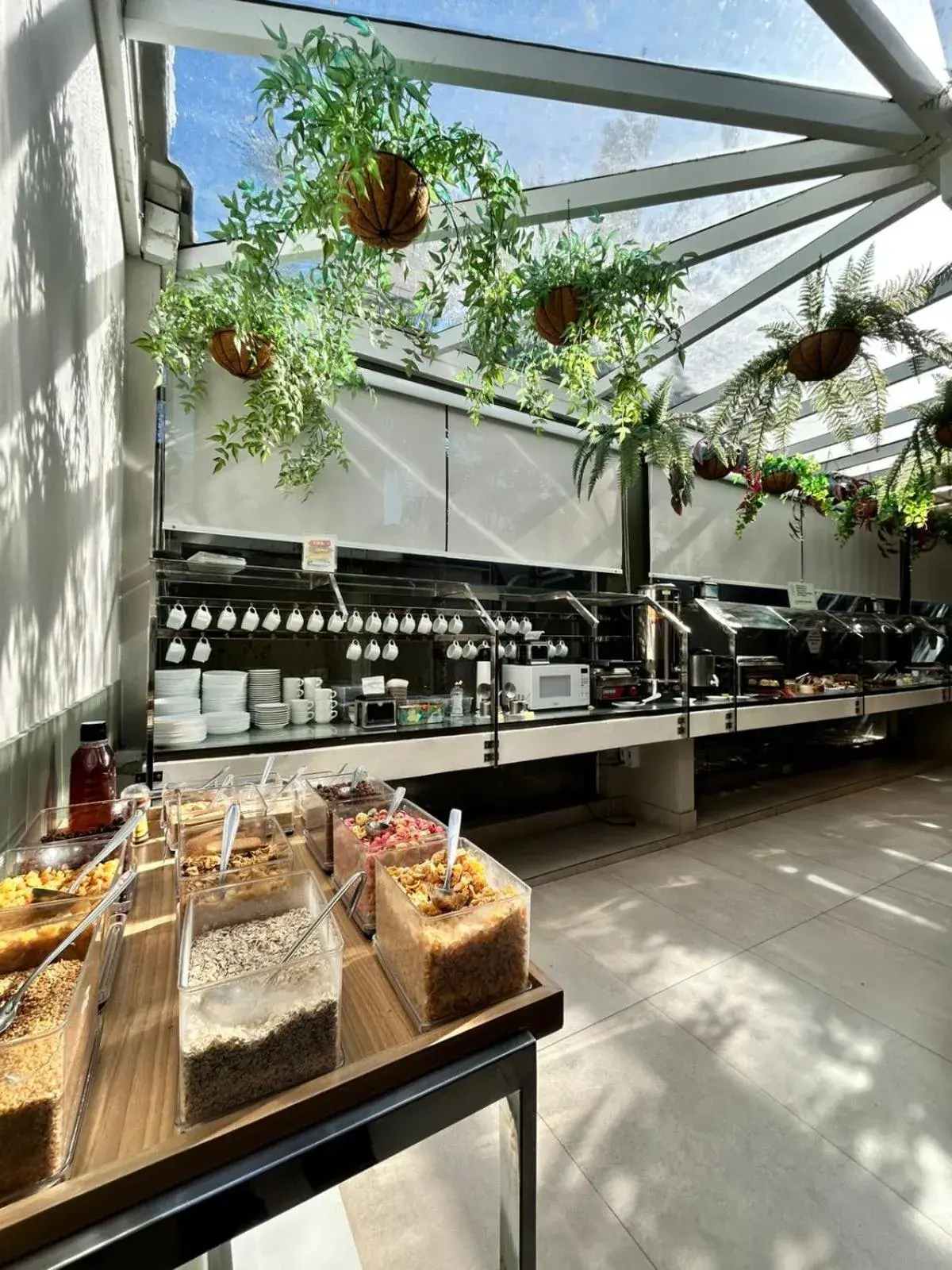 Restaurant/places to eat in Hotel Palmas Executivo Restaurant/places to eat in Hotel Palmas Executivo