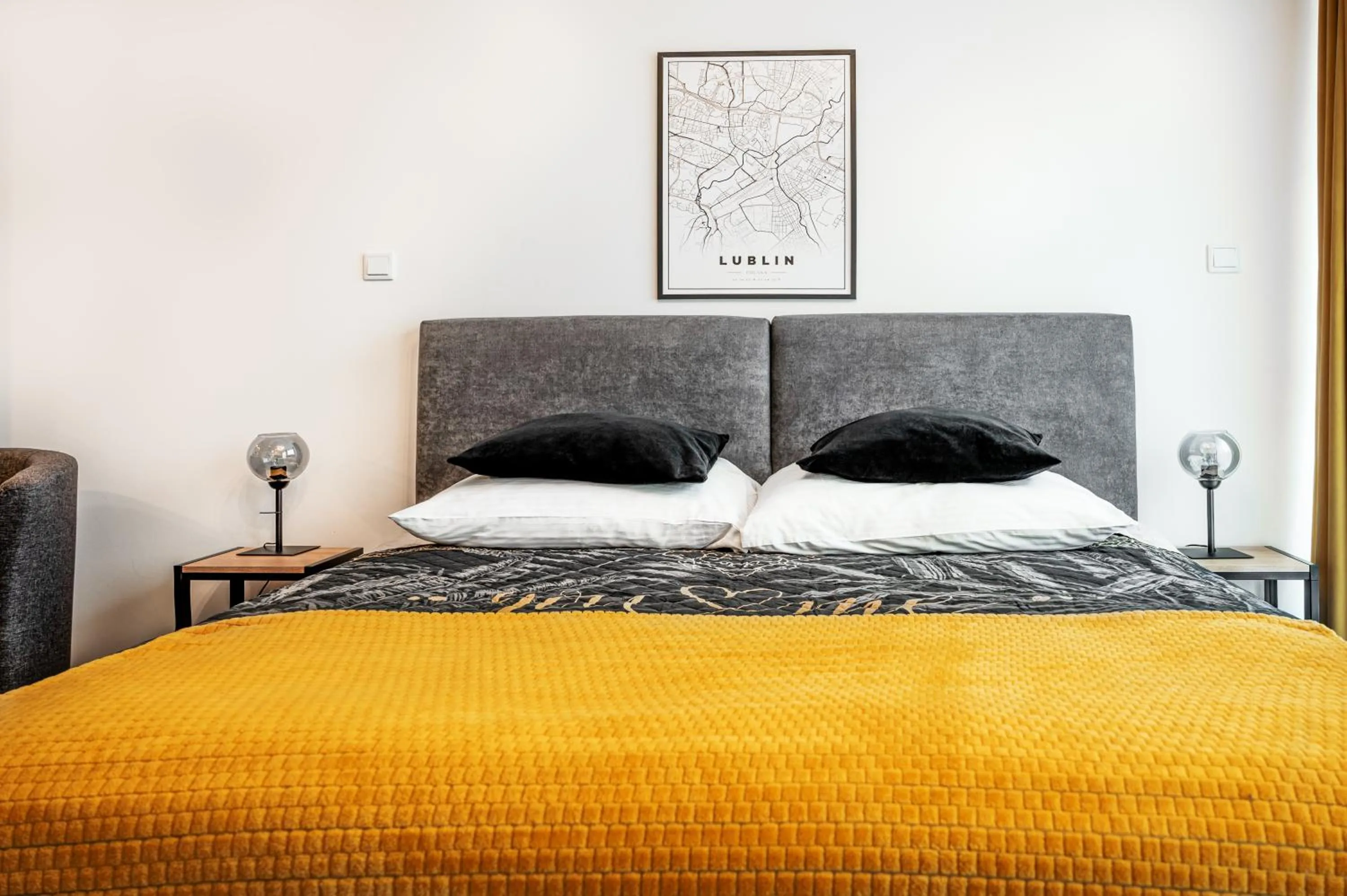 Bed in EASY RENT Apartments - Silver 8, Centrum Free Parking 24h Check-in