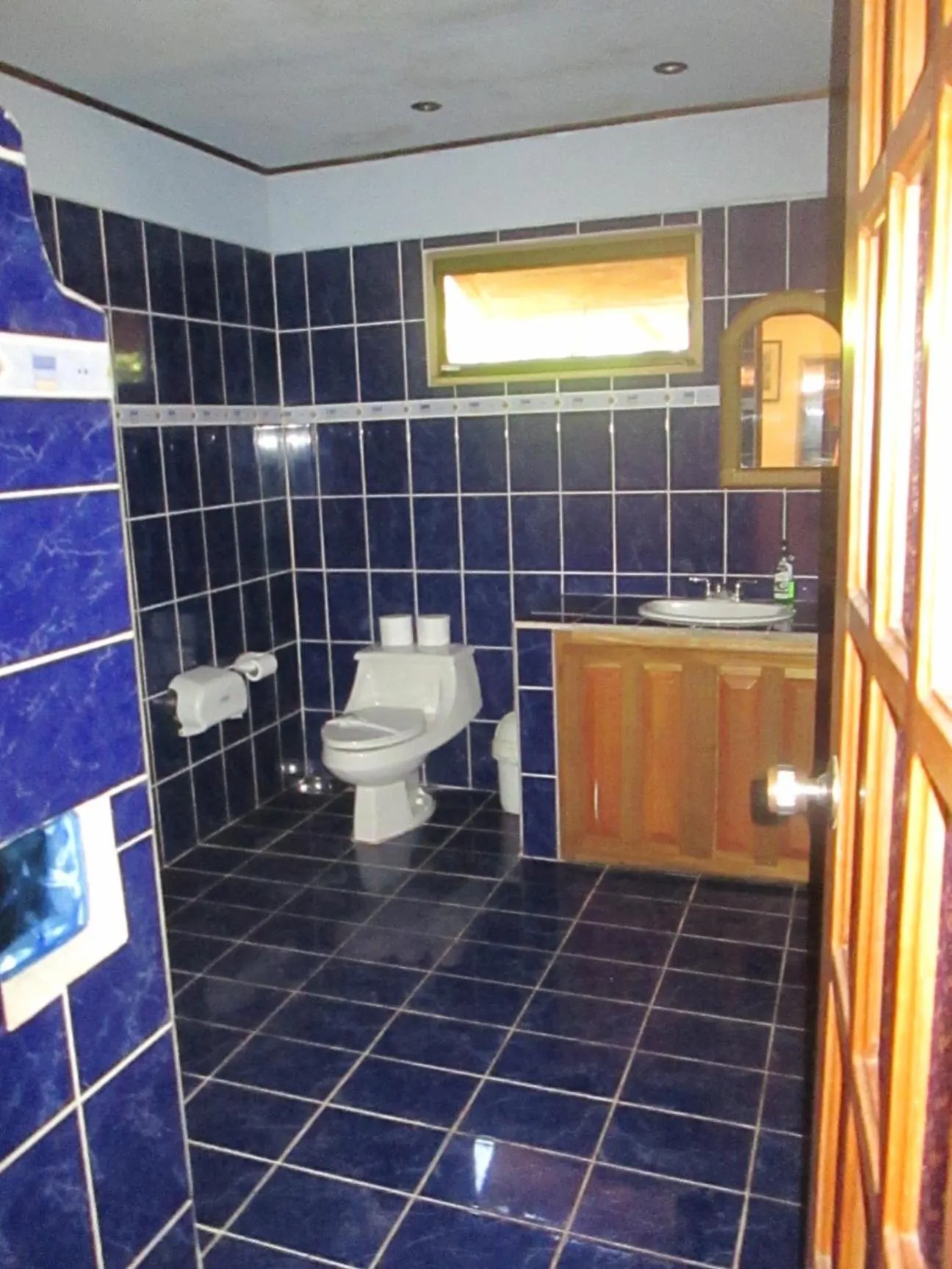 Shower in Hotel Bugabutik