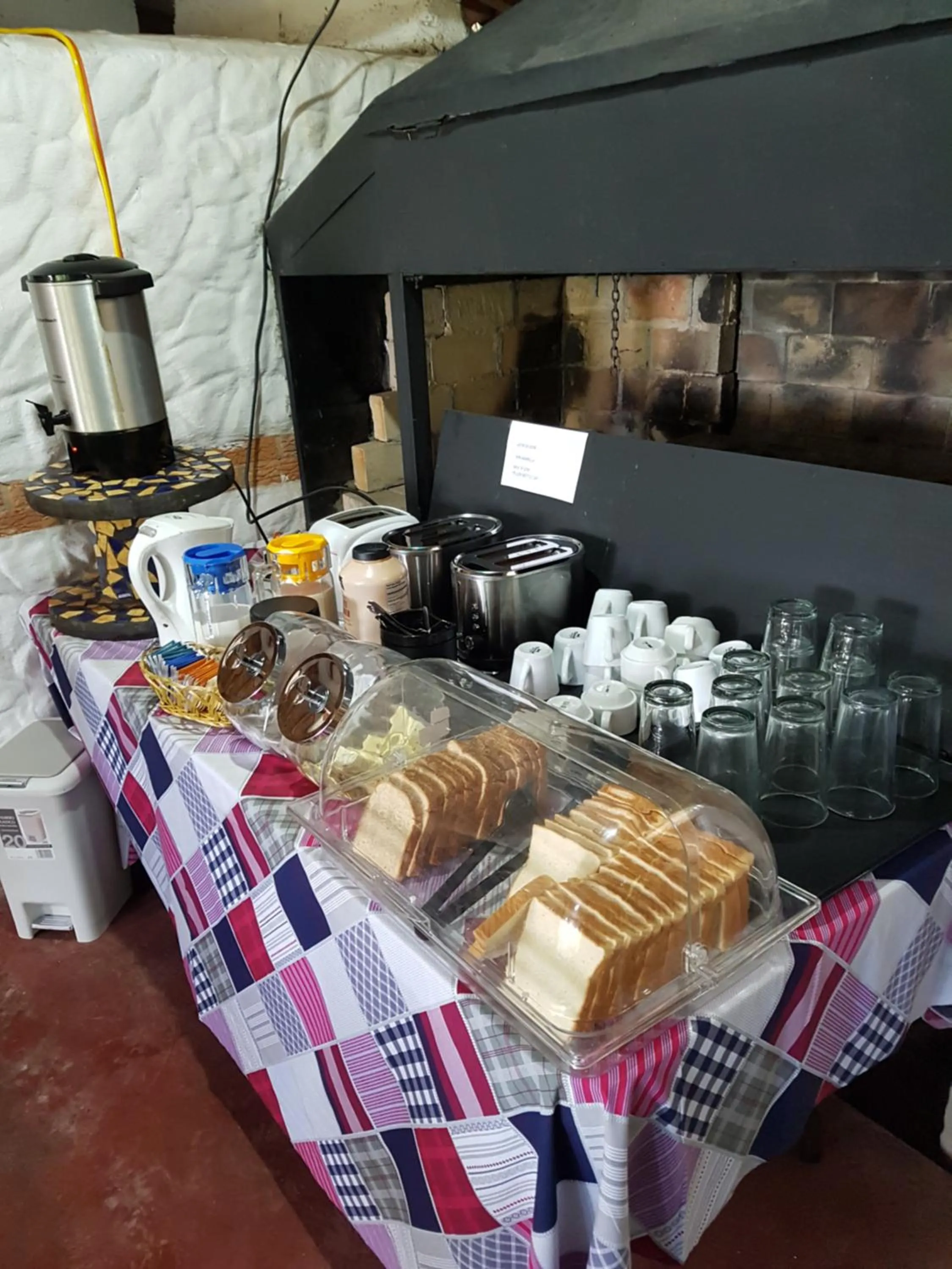 Coffee/tea facilities in Hotel Bugabutik