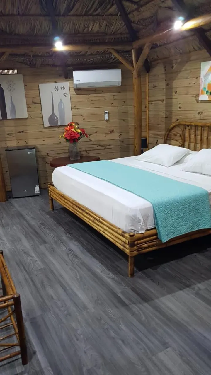 Bed in Hotel Bugabutik