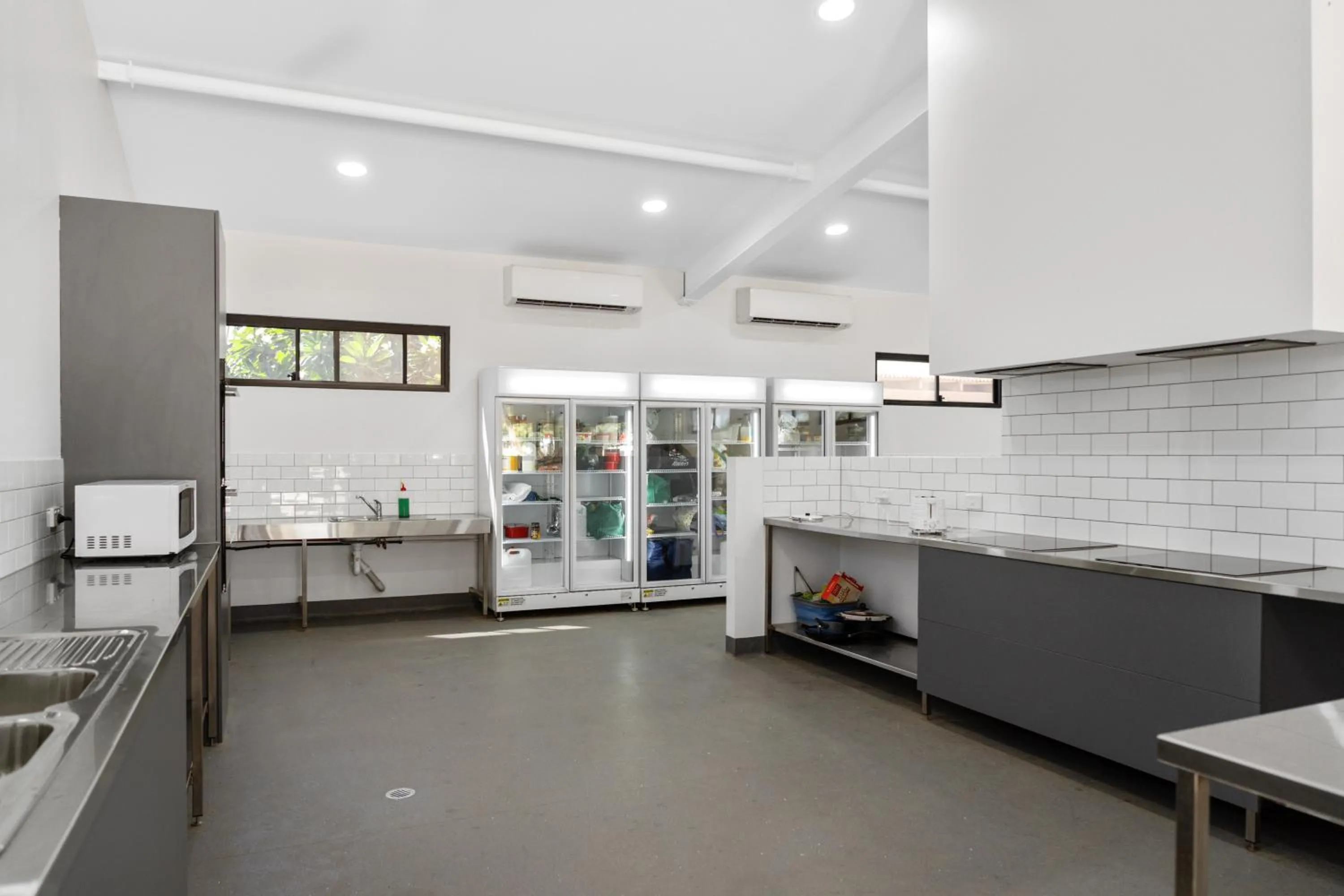 Communal kitchen in Ningaloo Caravan and Holiday Resort