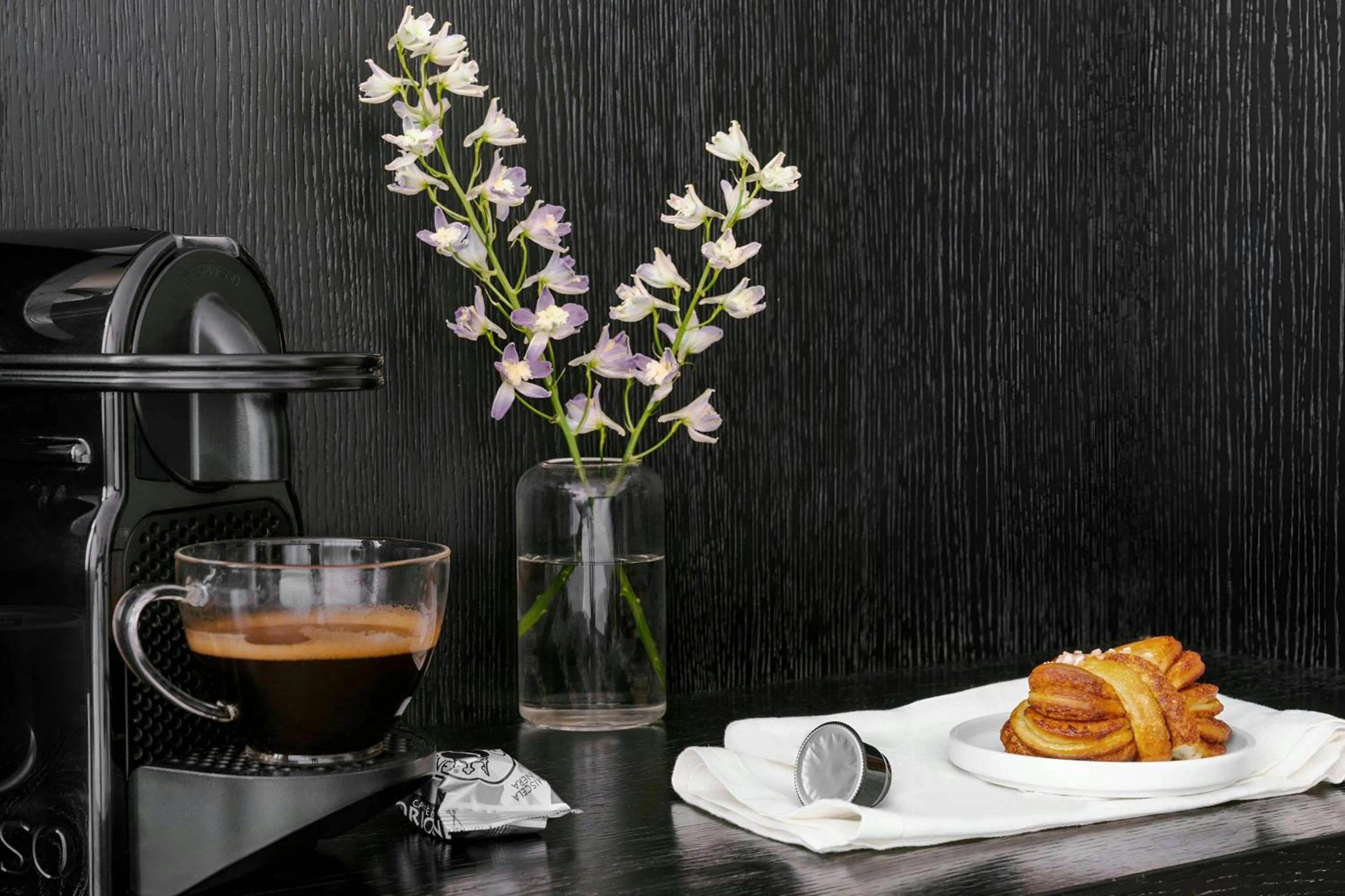 Photo of the whole room in Park House Hotel Museum Quarter, Sonder by Marriott Bonvoy