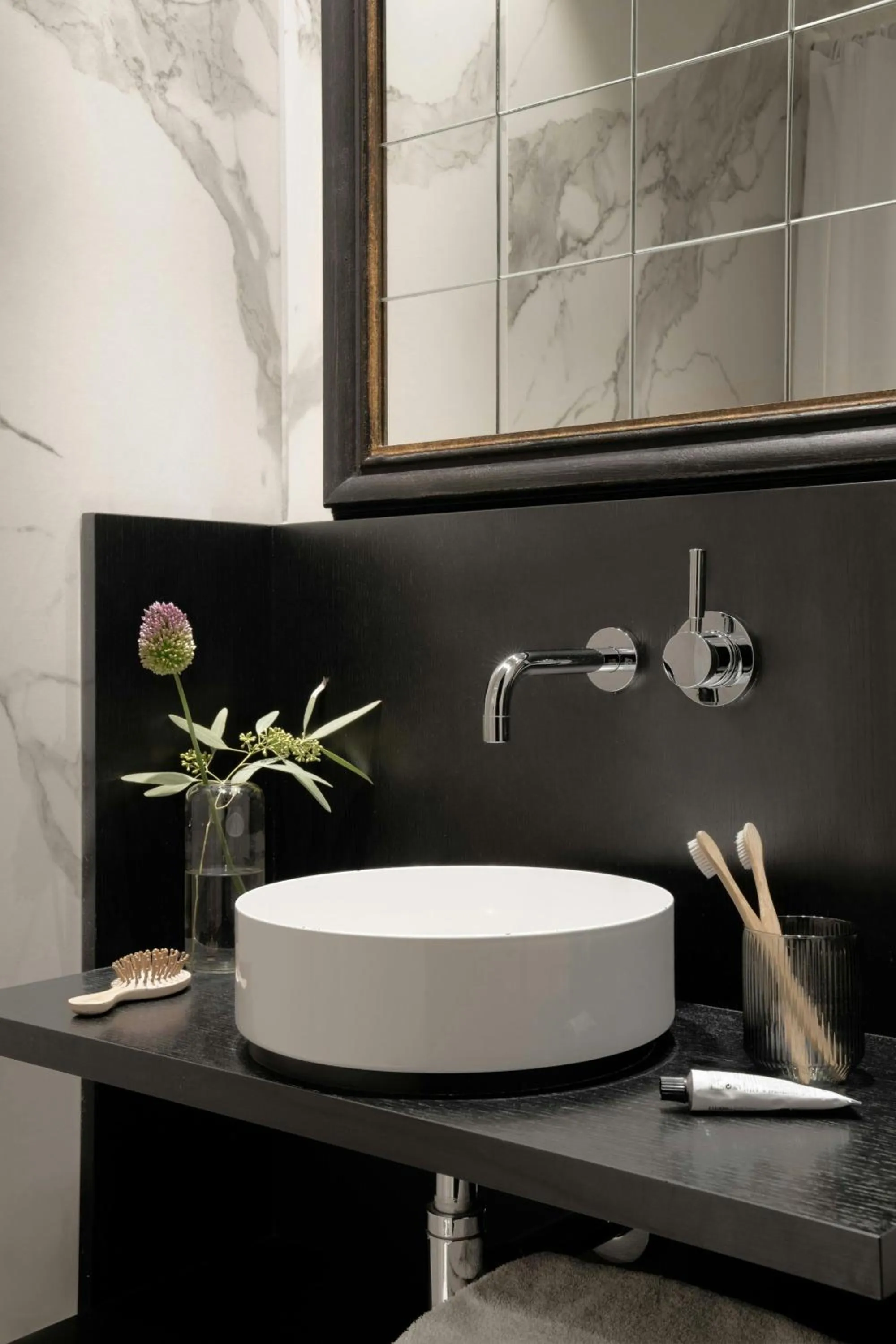 Bathroom in Park House Hotel Museum Quarter, Sonder by Marriott Bonvoy