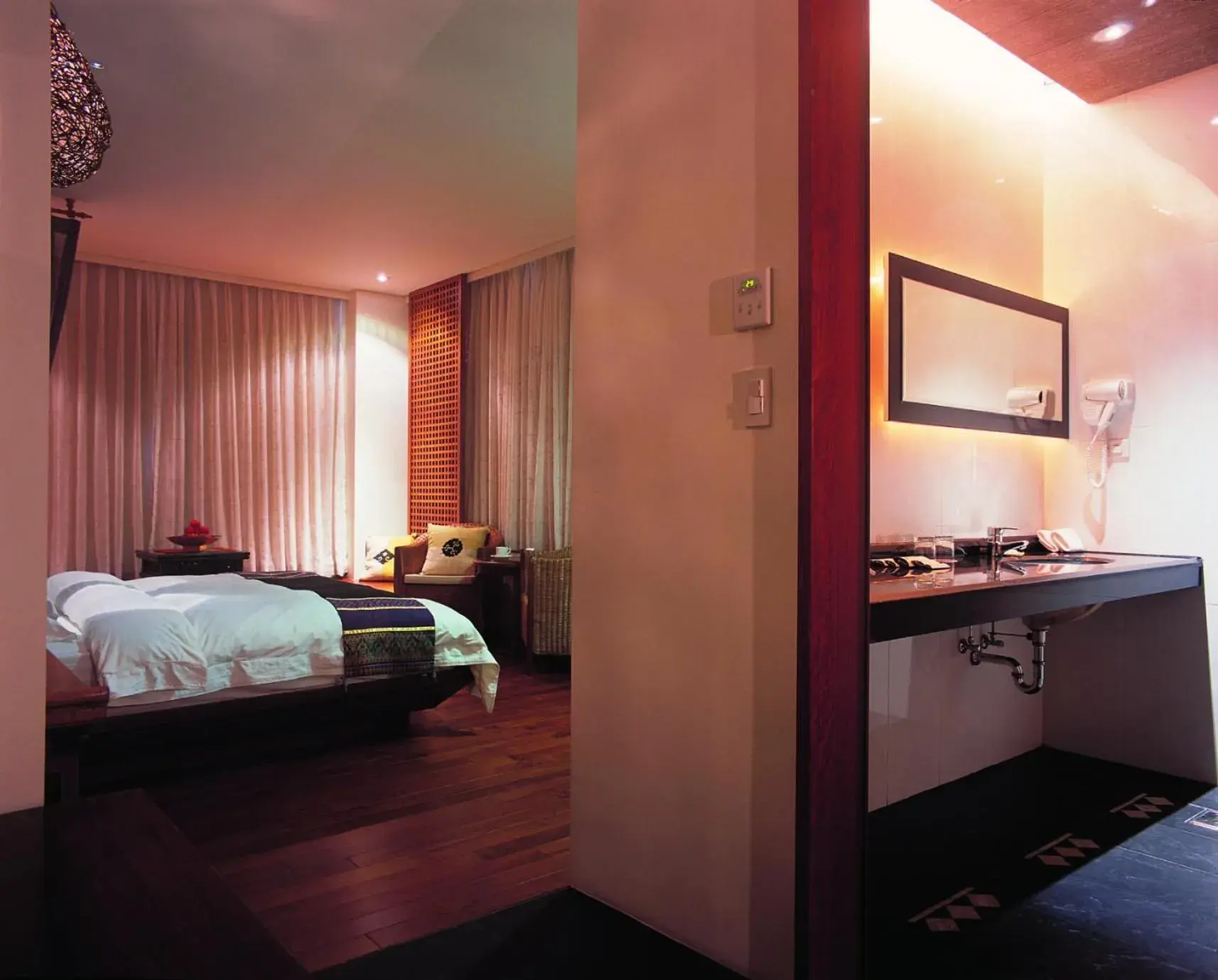 Photo of the whole room, Bed in Einhan Resort Photo of the whole room, Bed in Einhan Resort