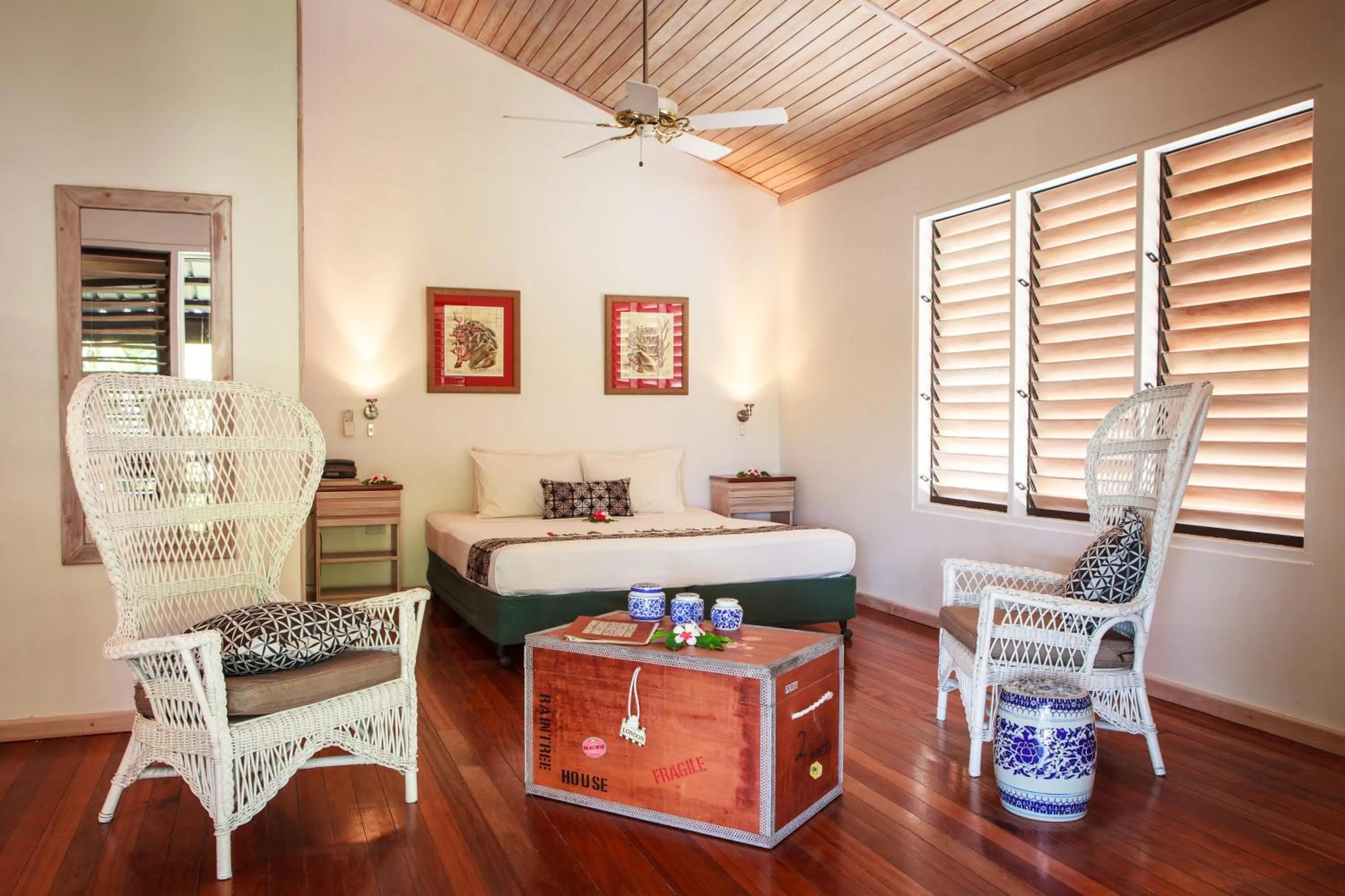 Bed in Musket Cove Island Resort