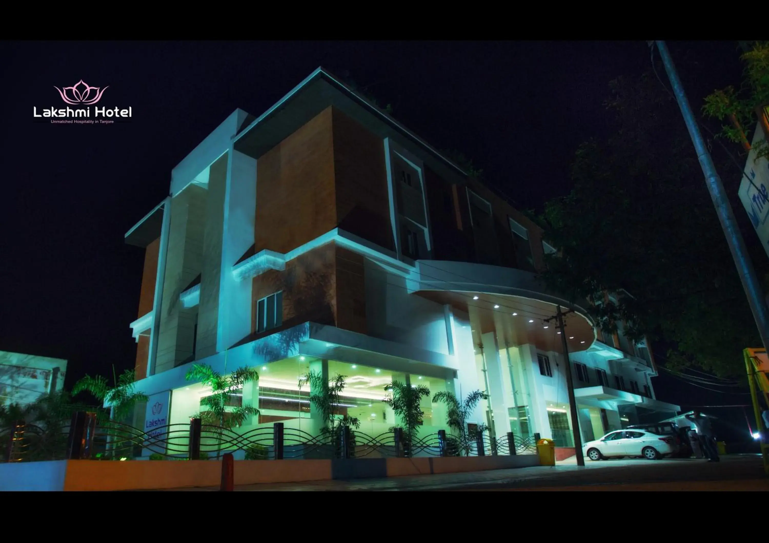 Property building in Lakshmi Hotel Property building in Lakshmi Hotel