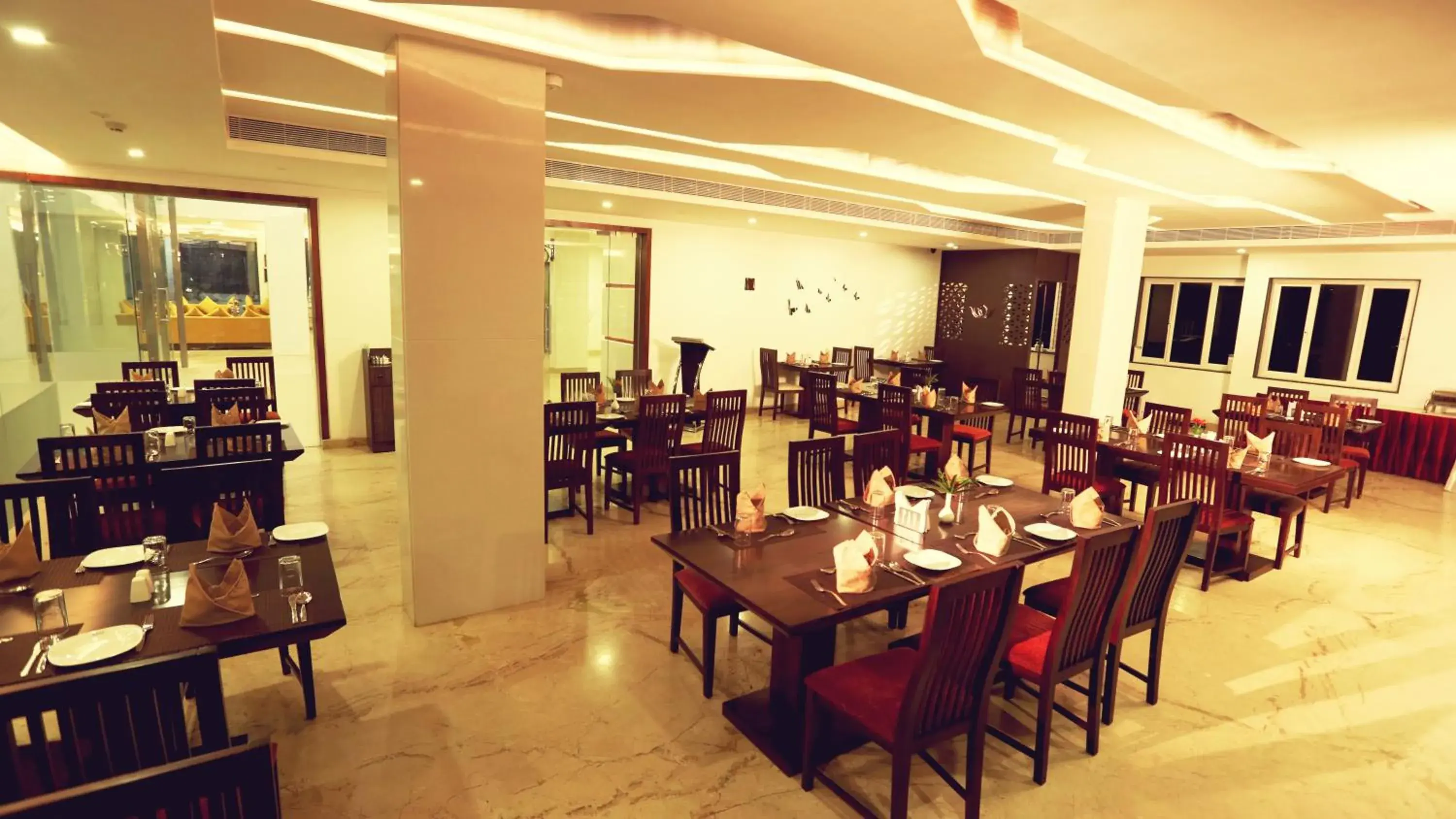 Restaurant/places to eat in Lakshmi Hotel Restaurant/places to eat in Lakshmi Hotel