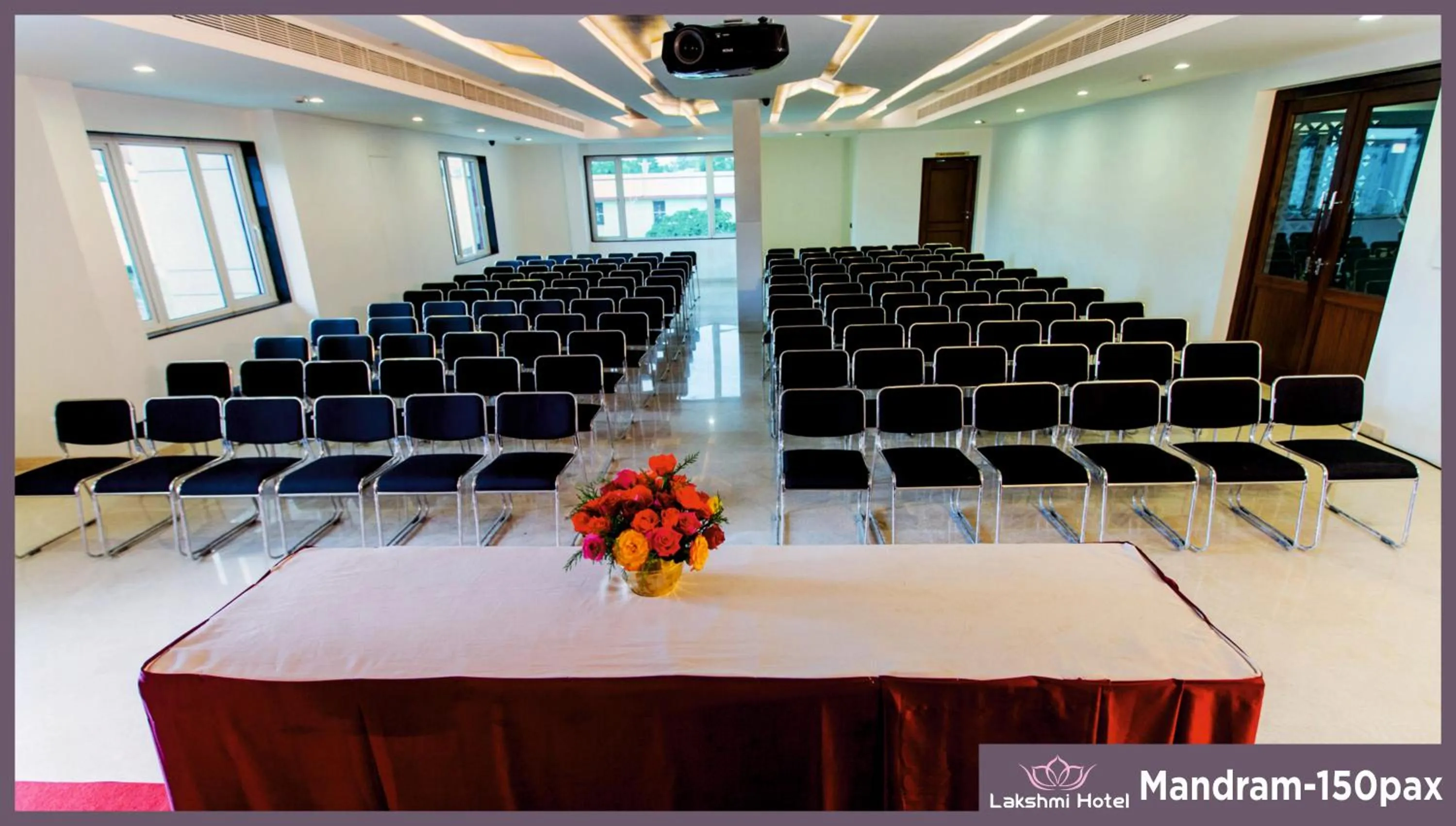 Business facilities in Lakshmi Hotel