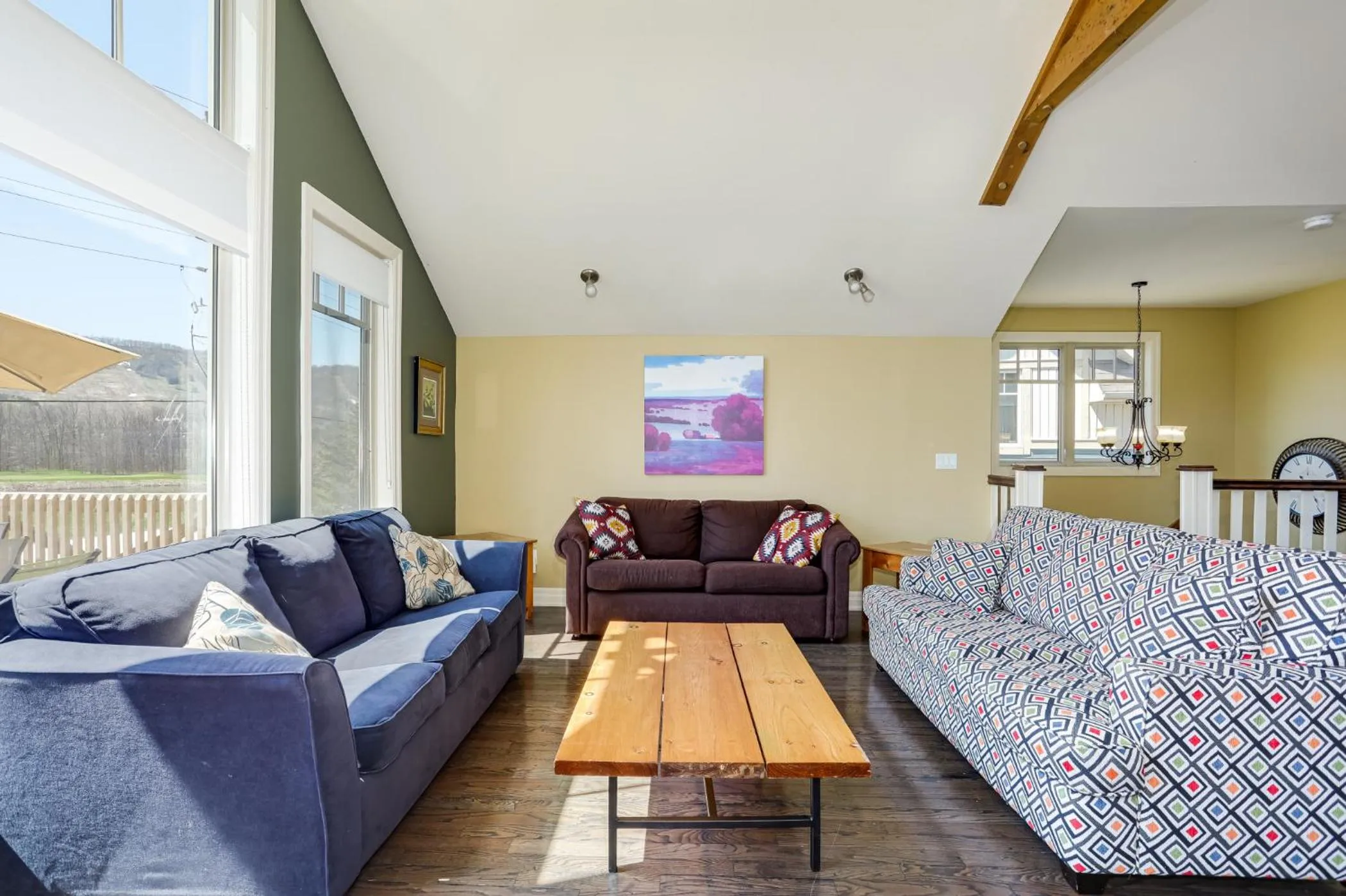 Living room in Blue View 5 Chalet