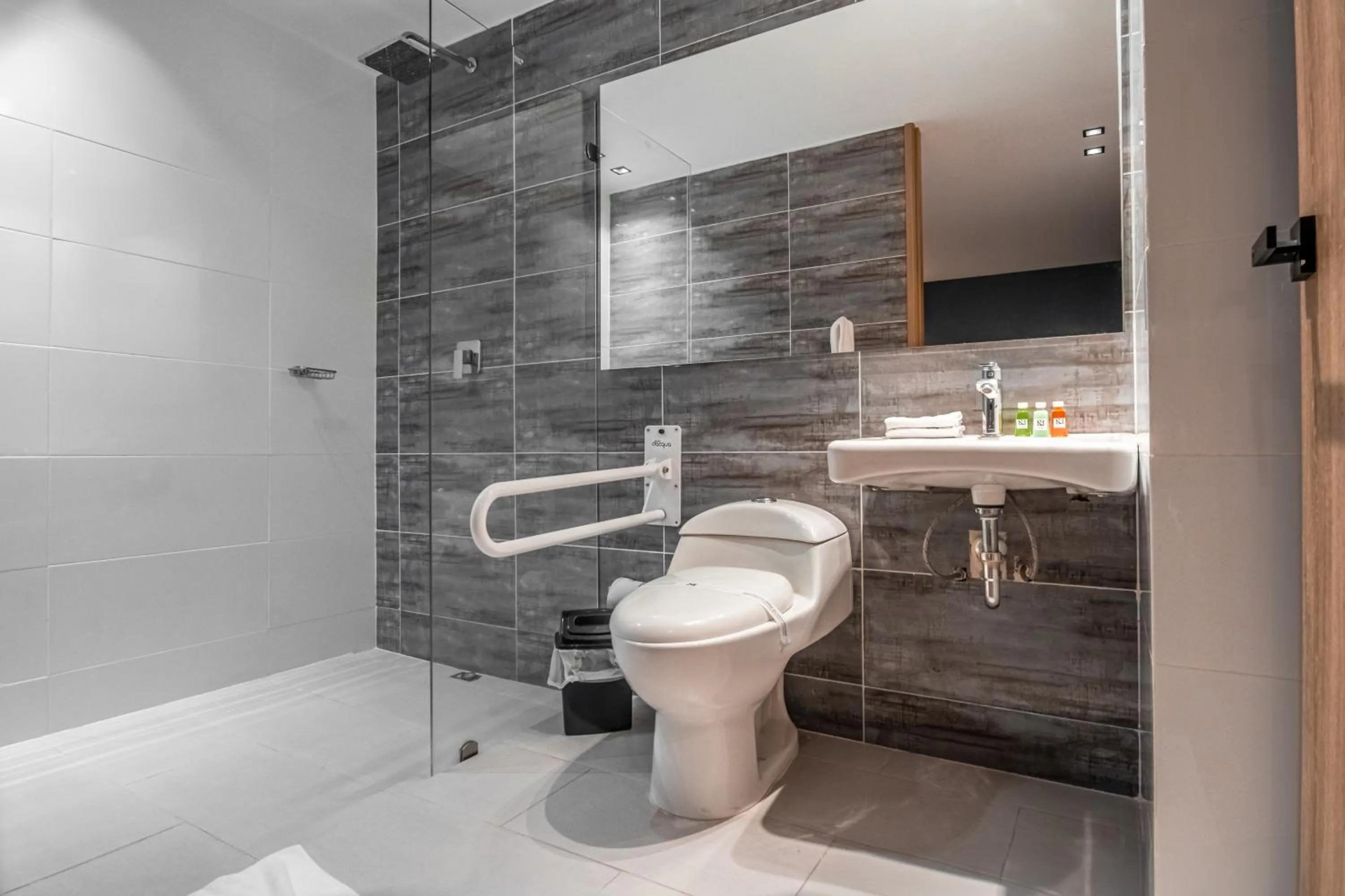 Bathroom in Hotel Plaza Doce