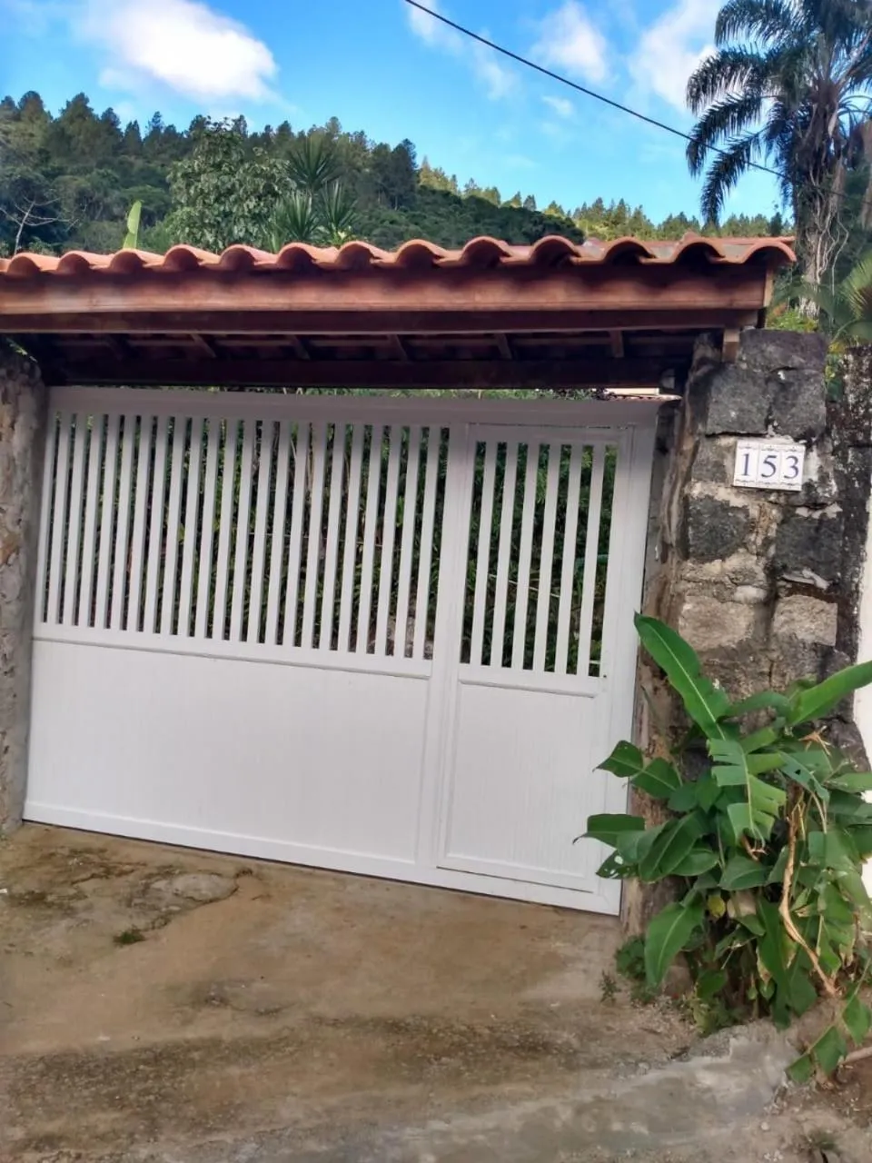 Facade/entrance in Piscina climatizada, jacuzzi e com grande área verde