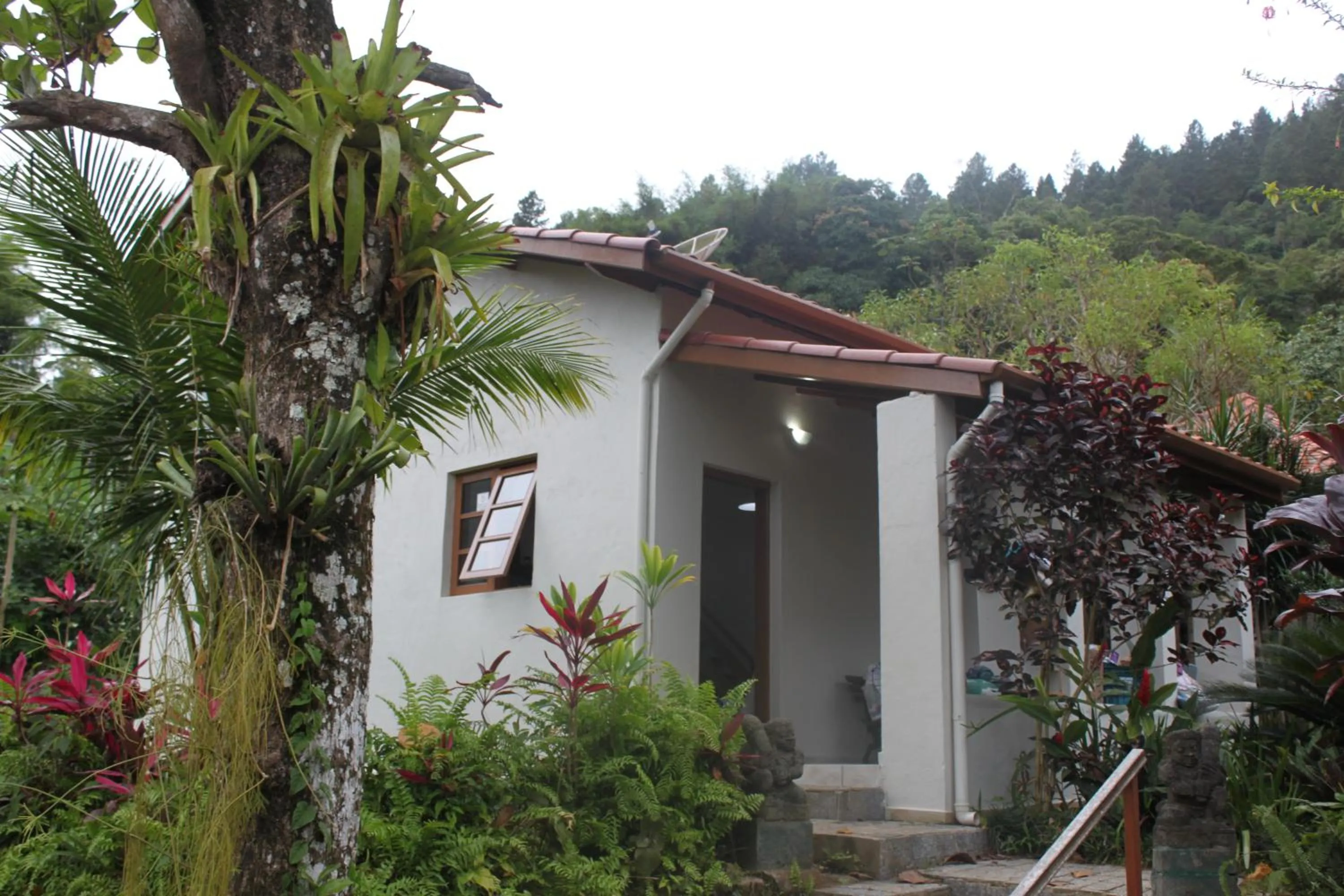 Facade/entrance in Piscina climatizada, jacuzzi e com grande área verde