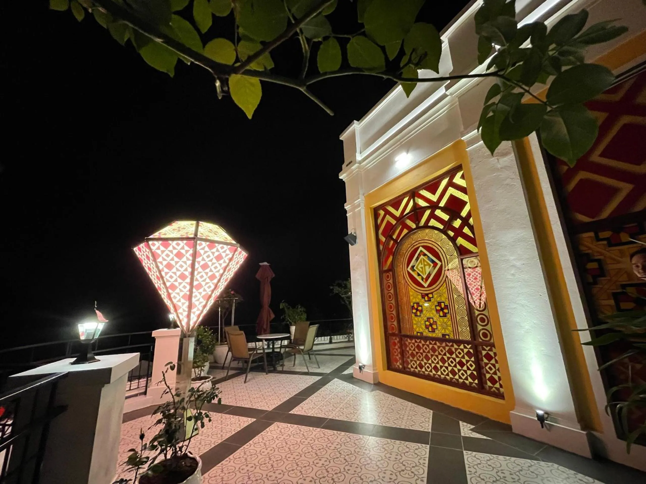 Cat Cat Galerie d’Art