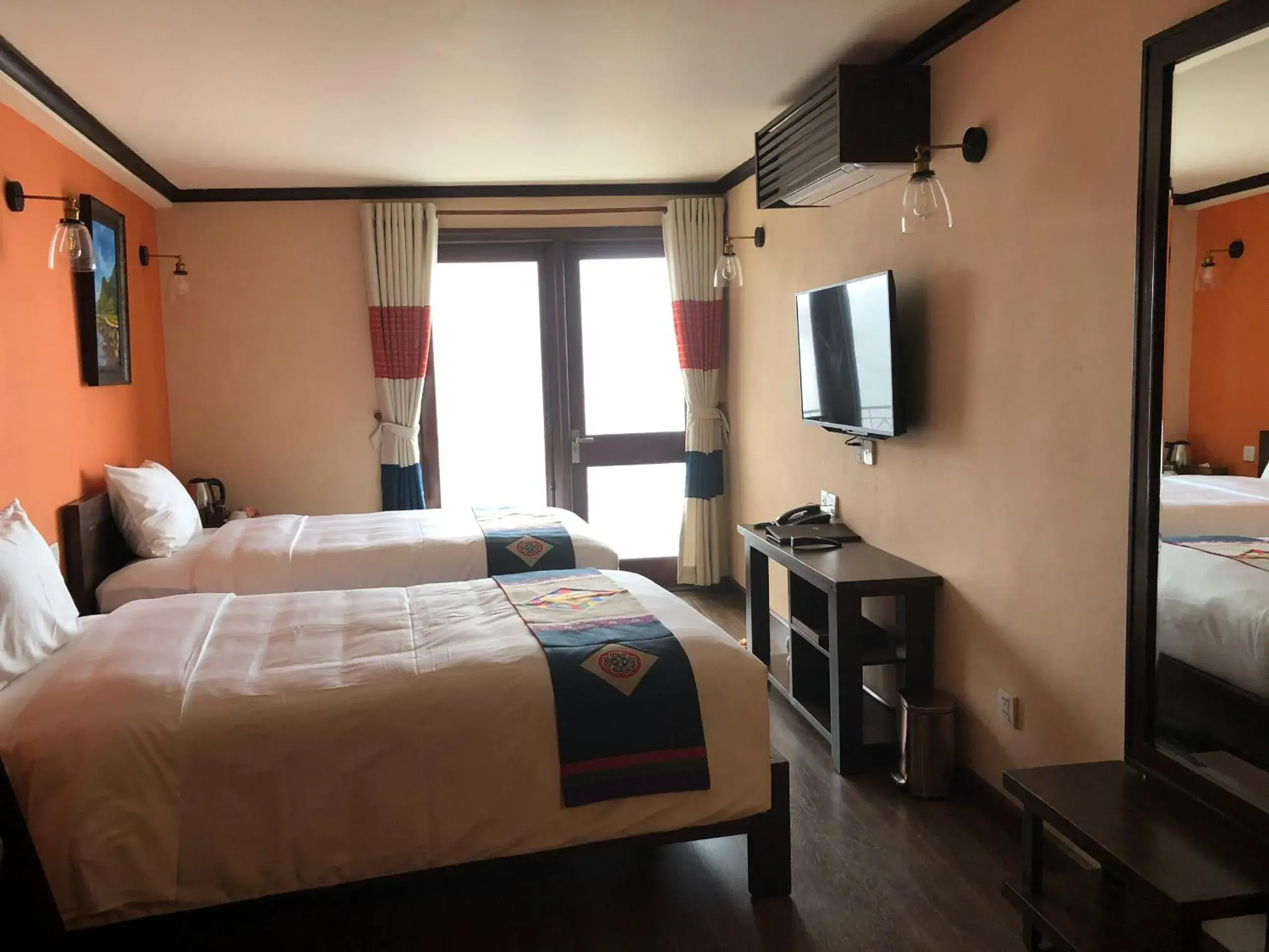 Photo of the whole room, Bed in Cat Cat Galerie d’Art Photo of the whole room, Bed in Cat Cat Galerie d’Art