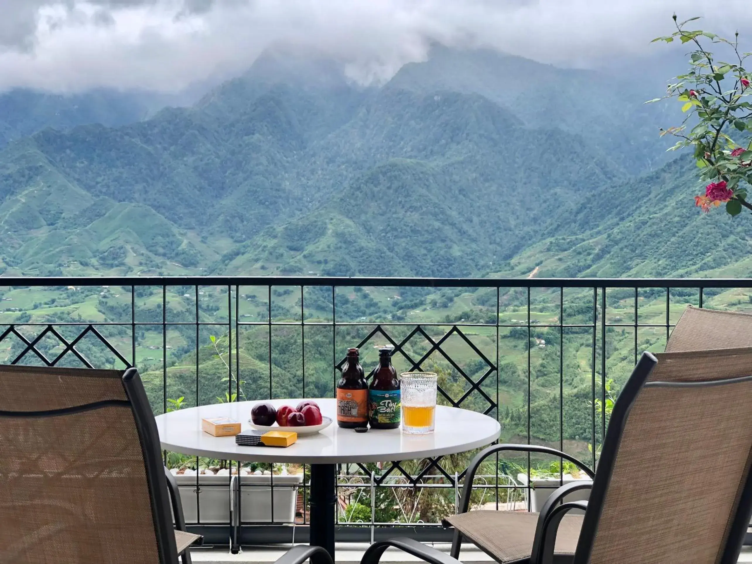 Restaurant/places to eat in Cat Cat Galerie d’Art Restaurant/places to eat in Cat Cat Galerie d’Art