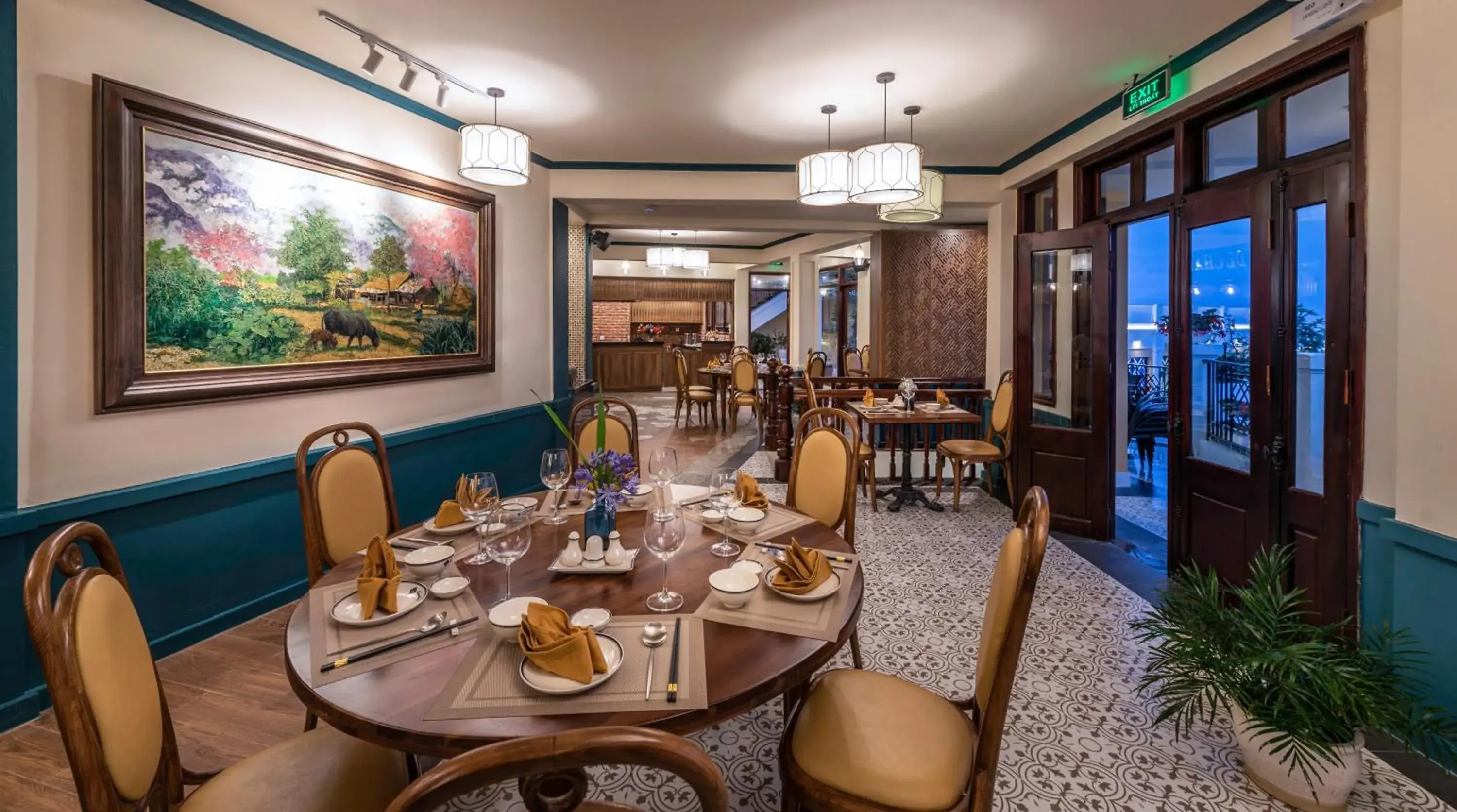 Restaurant/places to eat in Cat Cat Galerie d’Art Restaurant/places to eat in Cat Cat Galerie d’Art