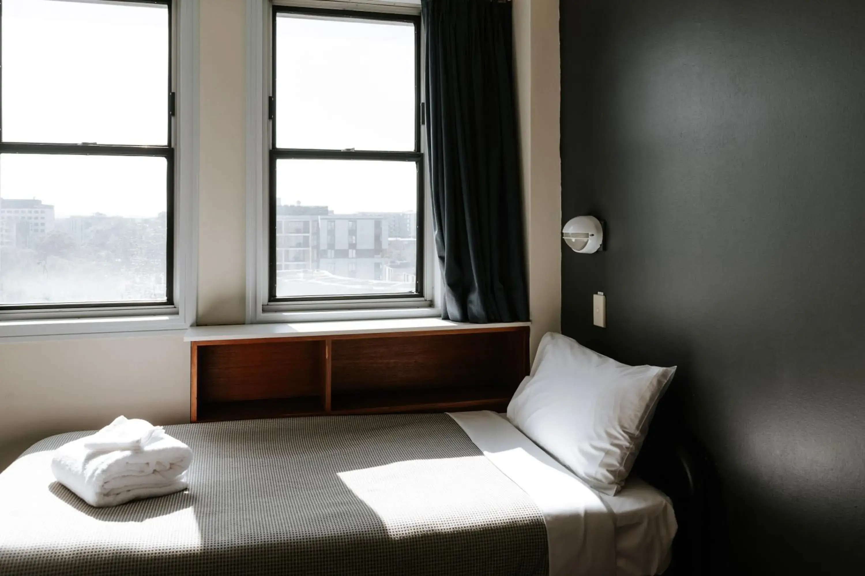 Single Room with Shared Bathroom - single occupancy in Canberra Accommodation Centre Single Room with Shared Bathroom - single occupancy in Canberra Accommodation Centre