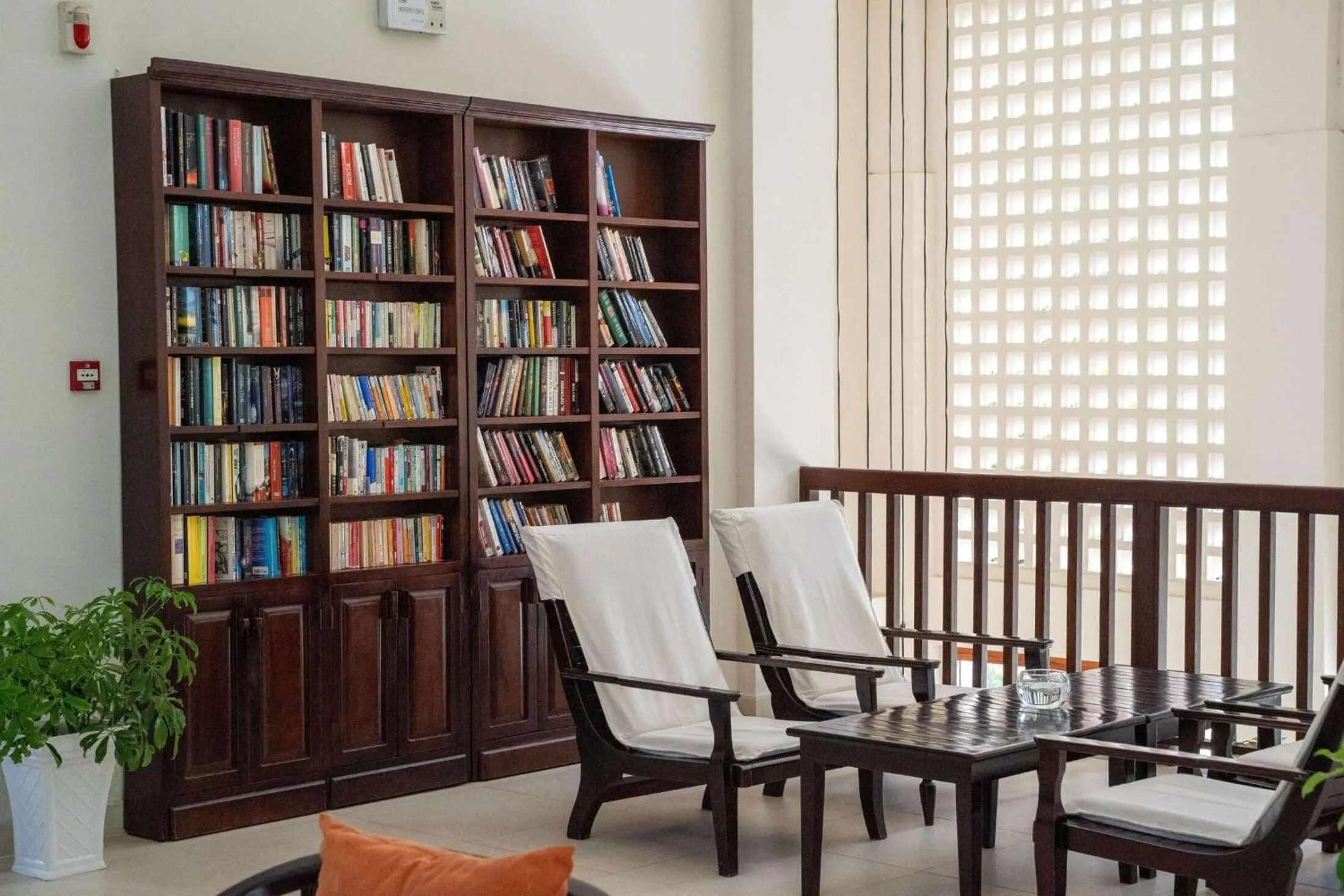 Library in Pax Ana Doc Let Resort & Spa