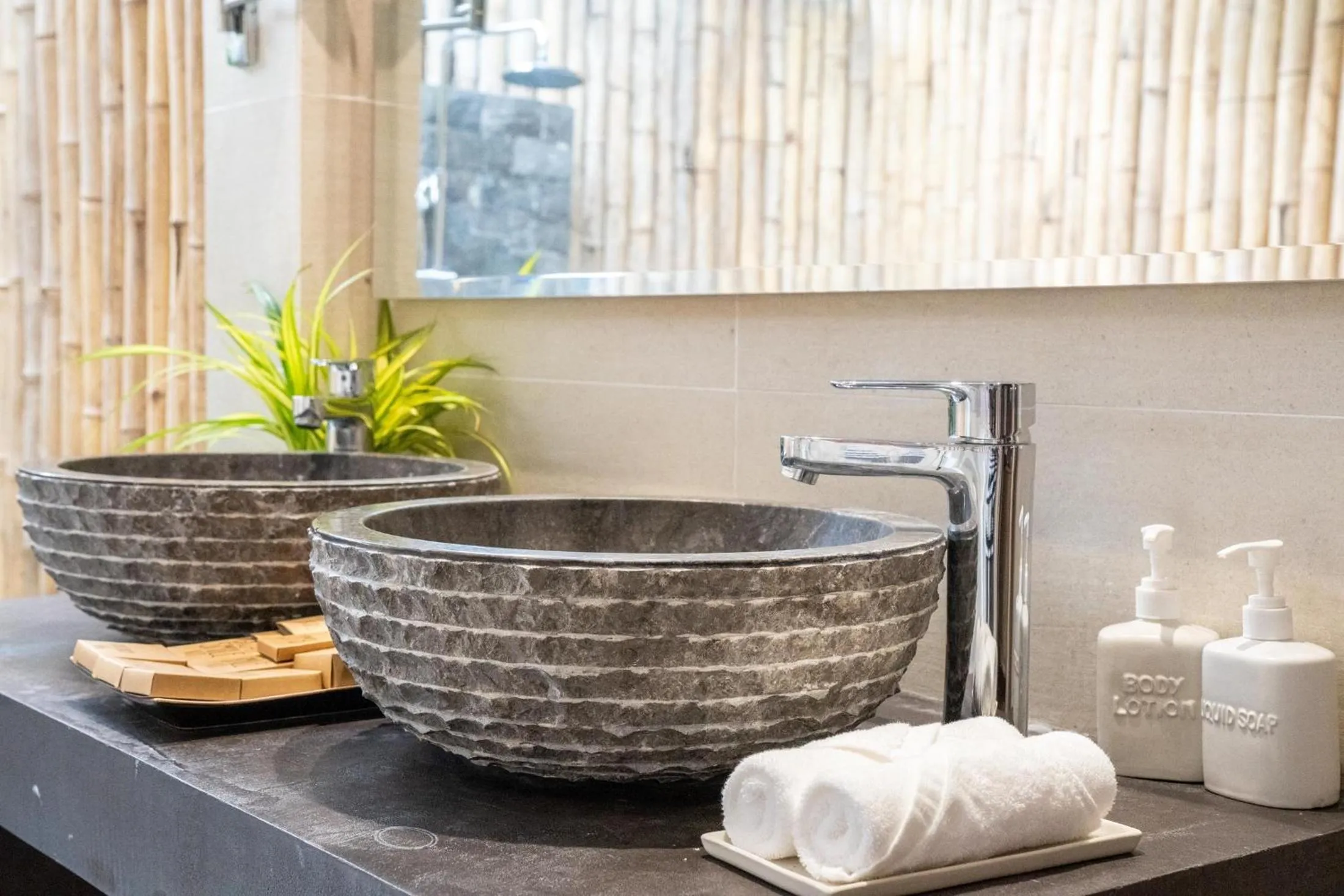 Bathroom in Pax Ana Doc Let Resort & Spa