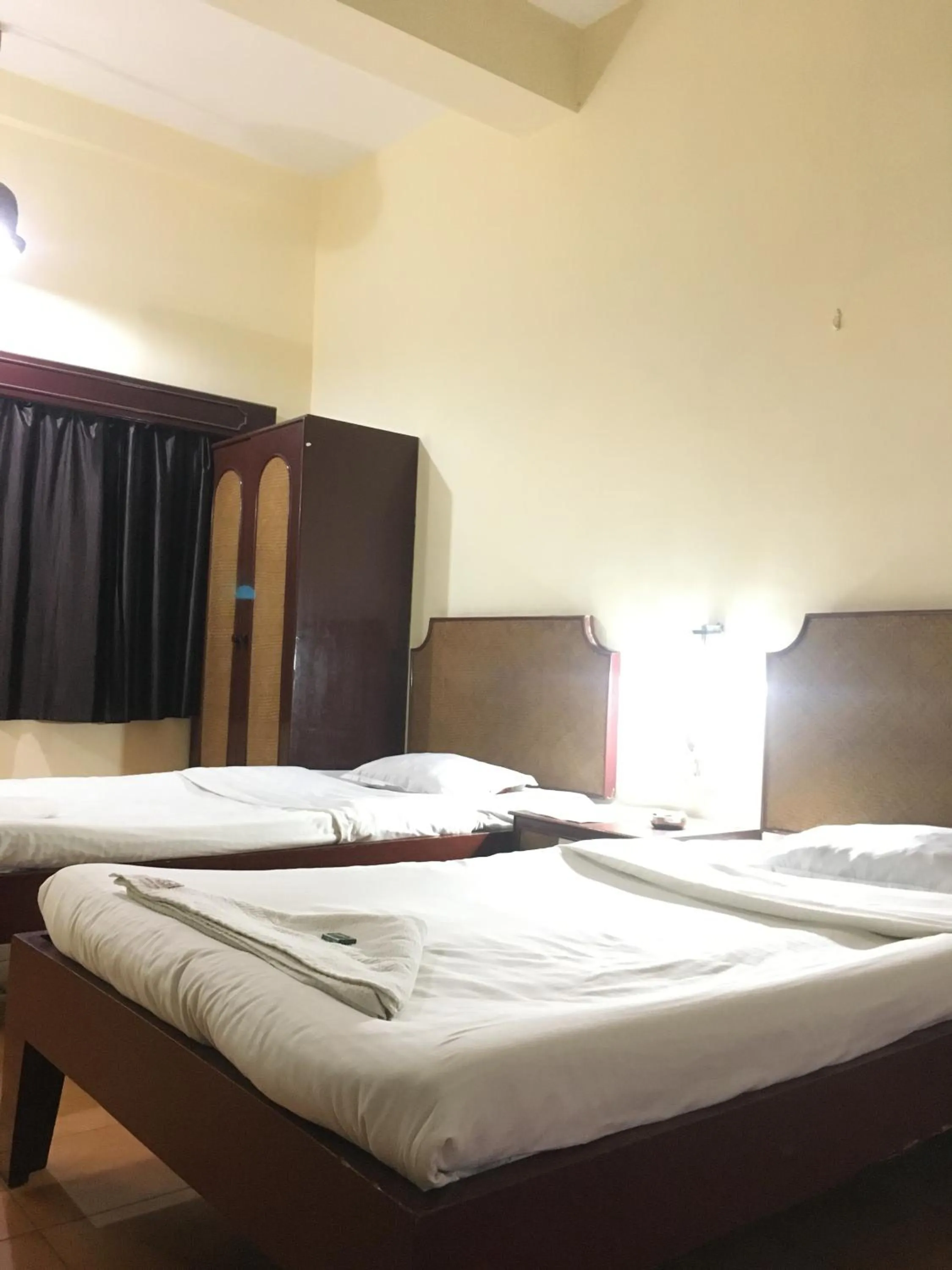 Bedroom, Bed in Hotel Indsurya